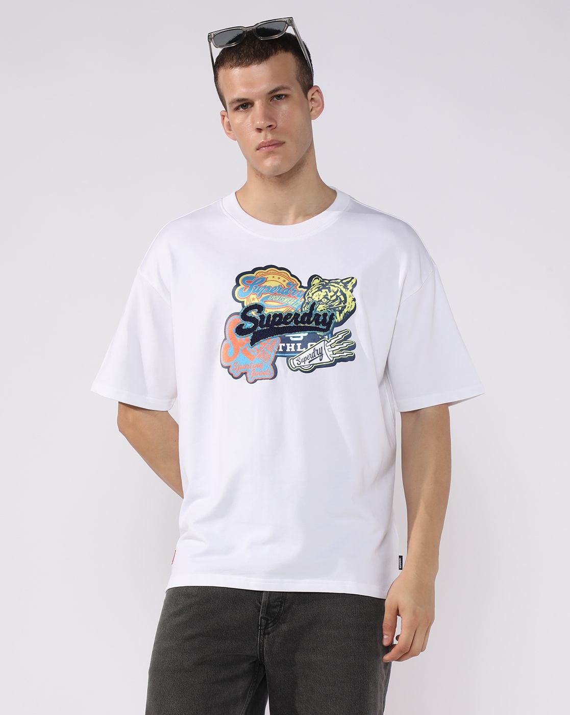 VARSITY MULTI BADGE T-SHIRT