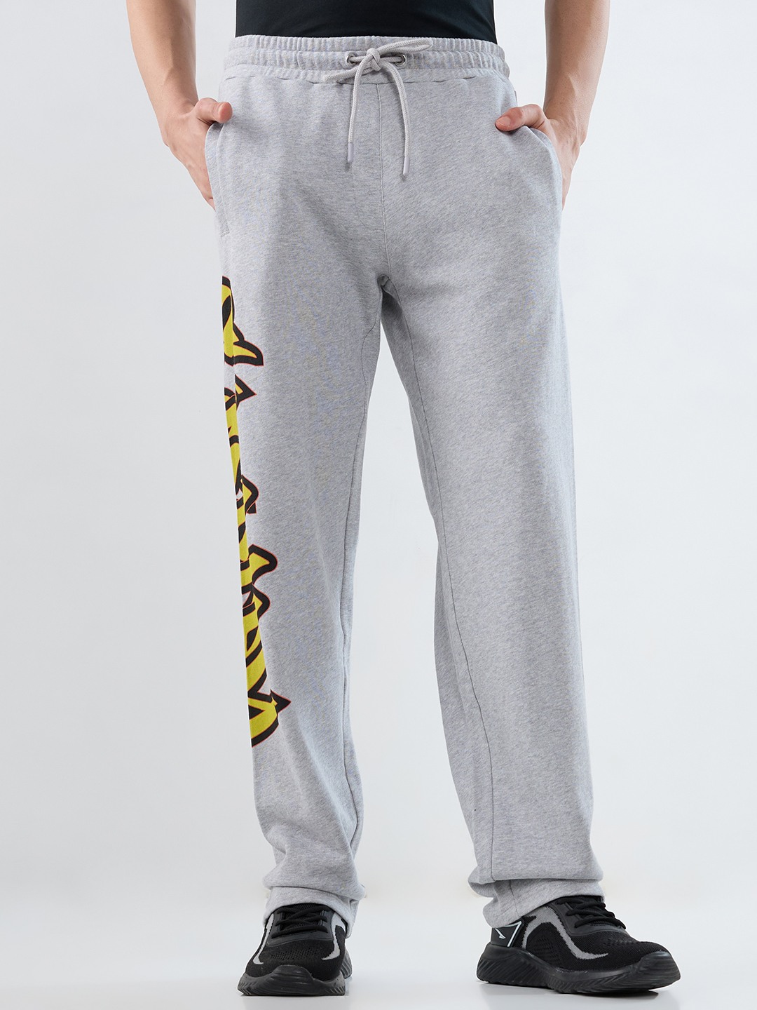 GRAFFITI PRINT JOGGERS