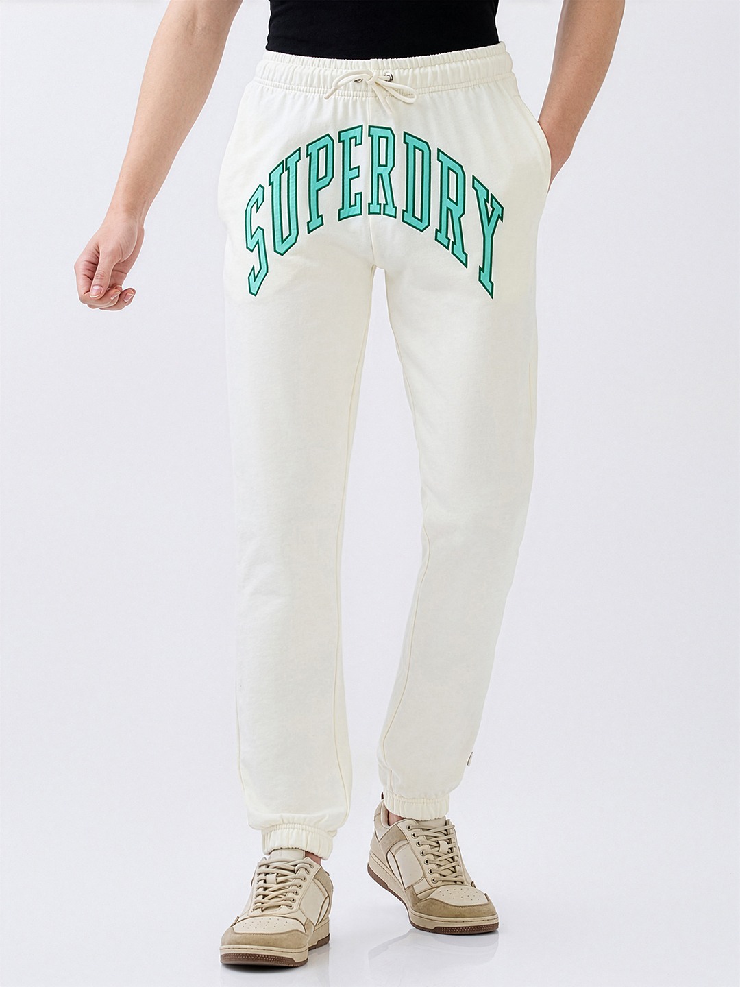 VARSITY ESSENTIAL JOGGERS