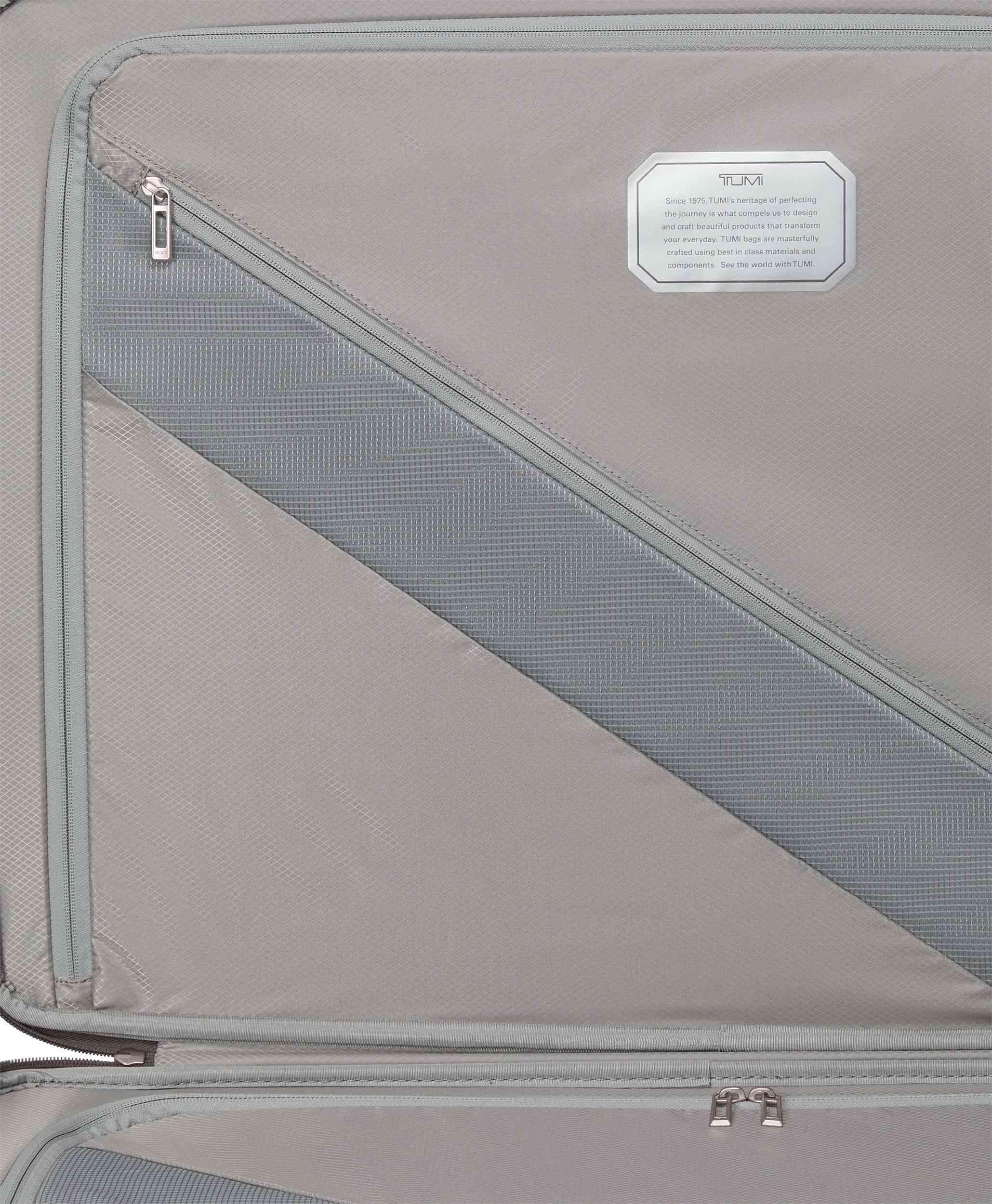 19 Degree 19 Degree Extended Trip Packing Case