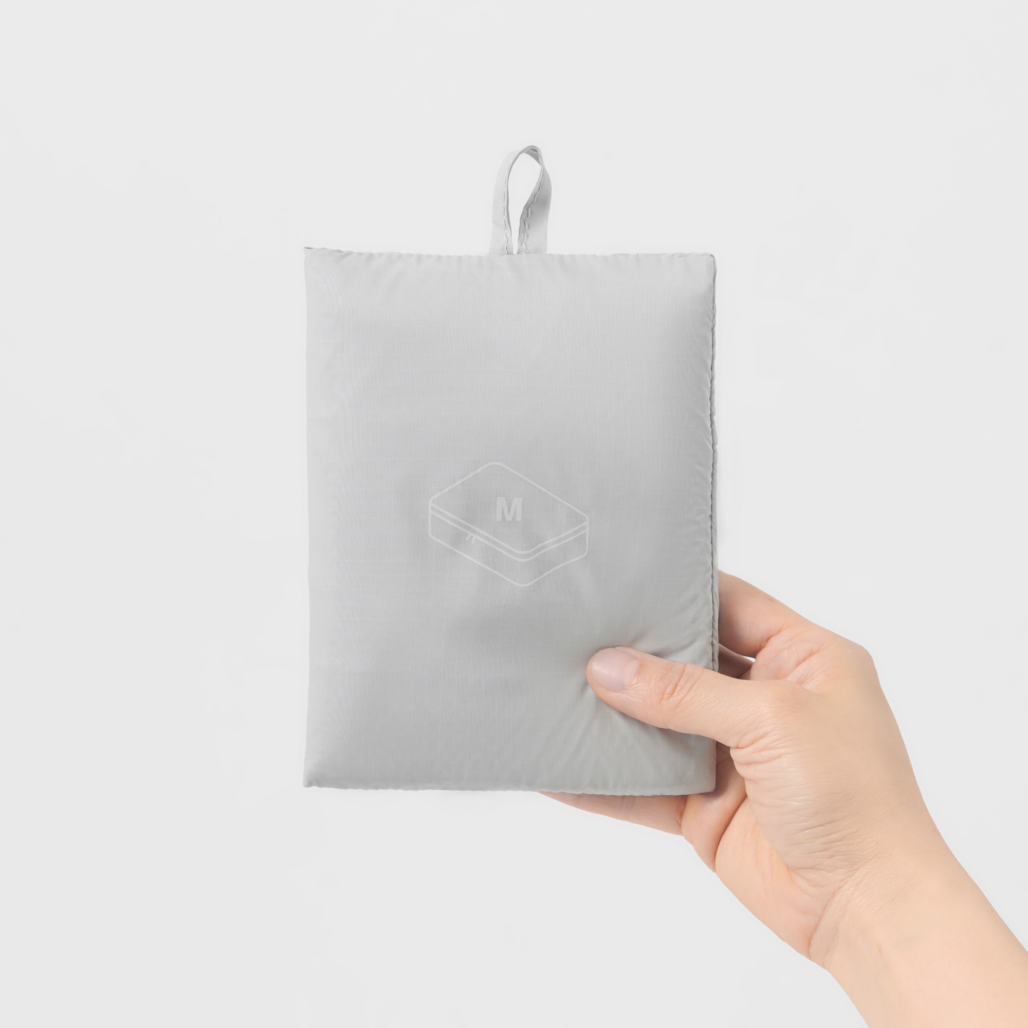 FOLDABLE STORAGE CASE M