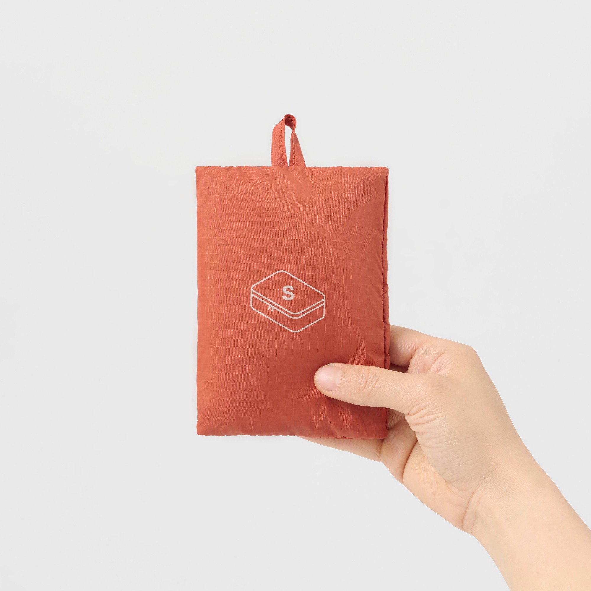 FOLDABLE STORAGE CASE S