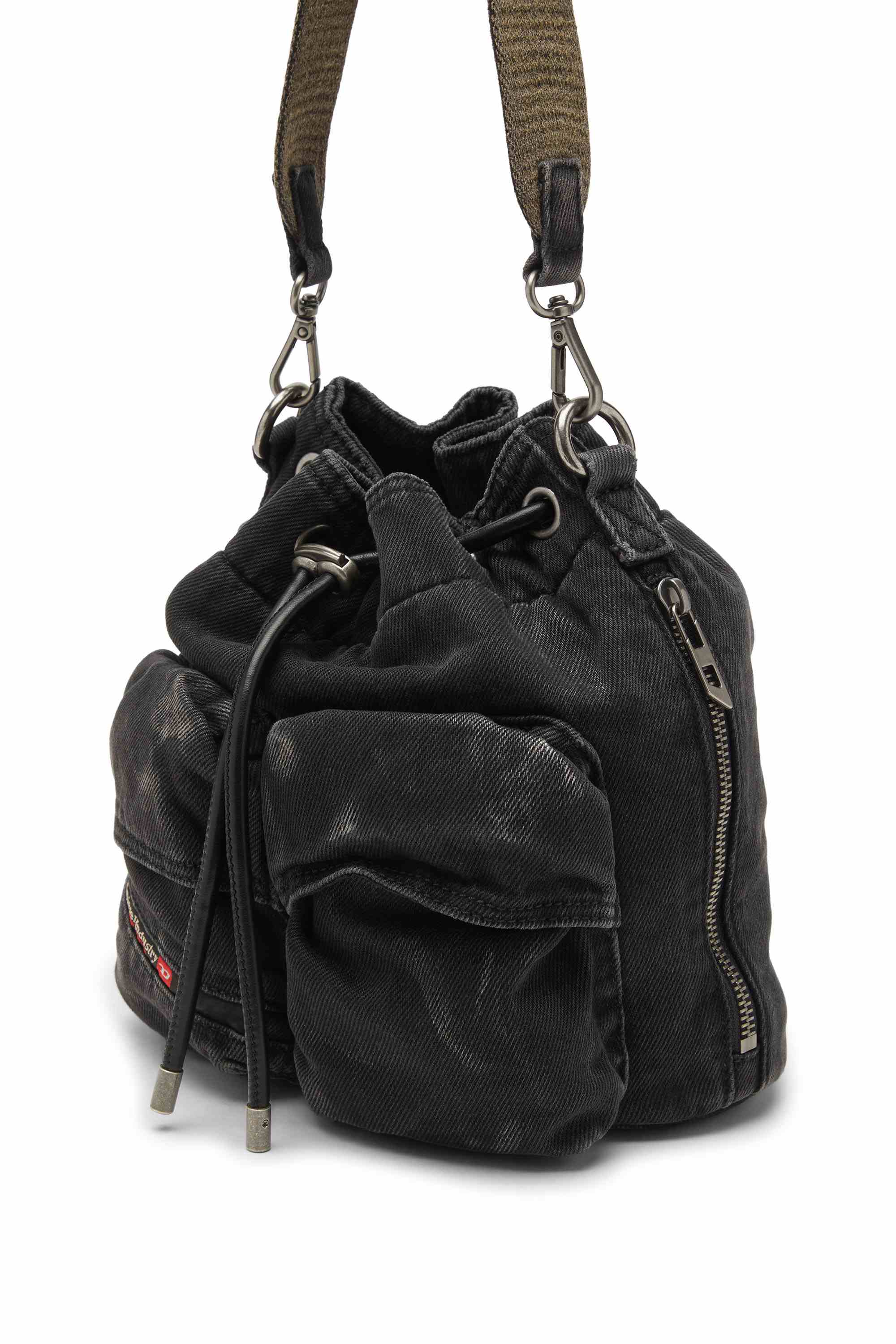 Black Multi-Pkts-Multipocket bucket bag in washed denim