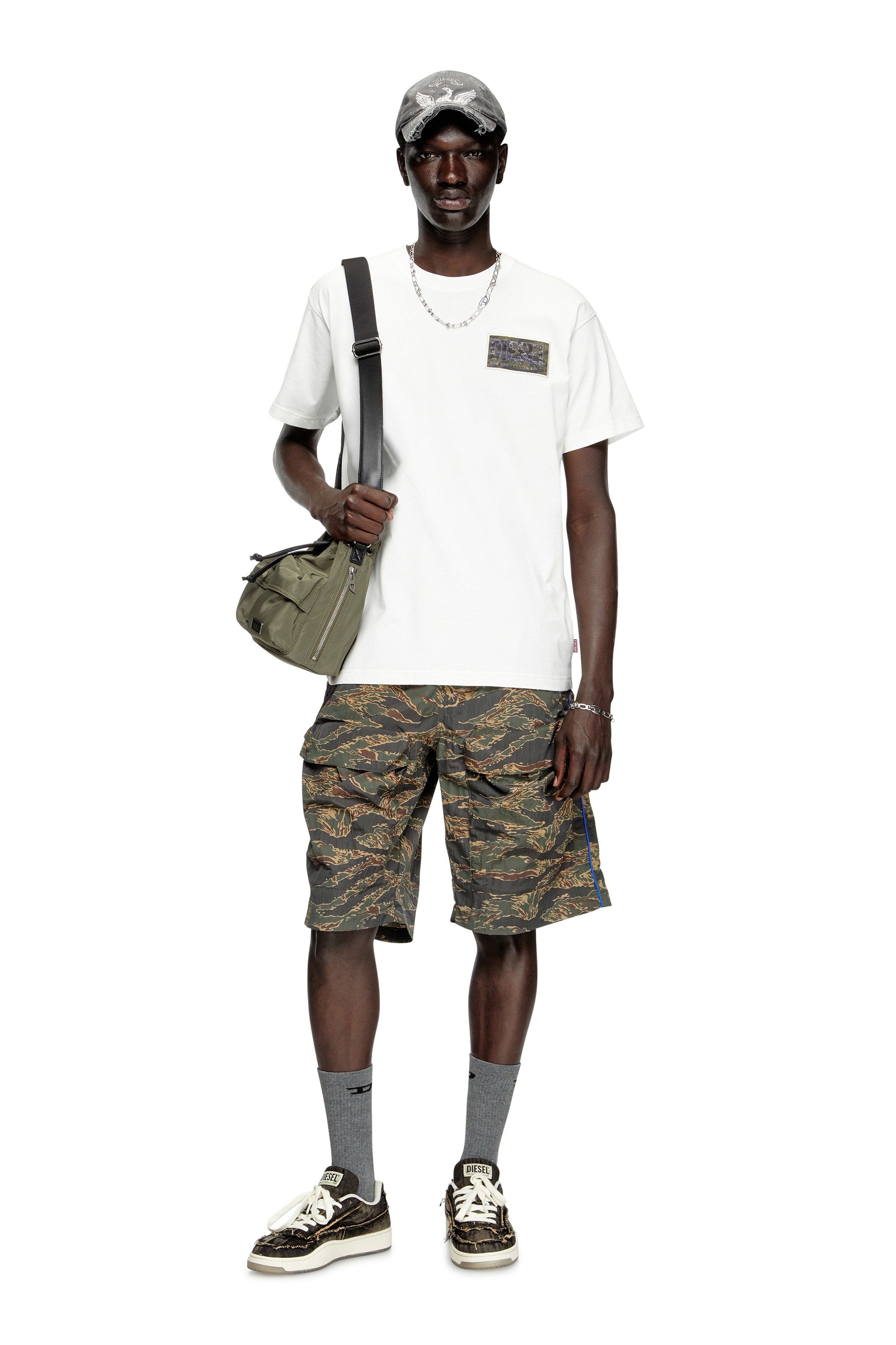 Green Multi-Pkts-Multipocket bucket bag in utilitarian shell