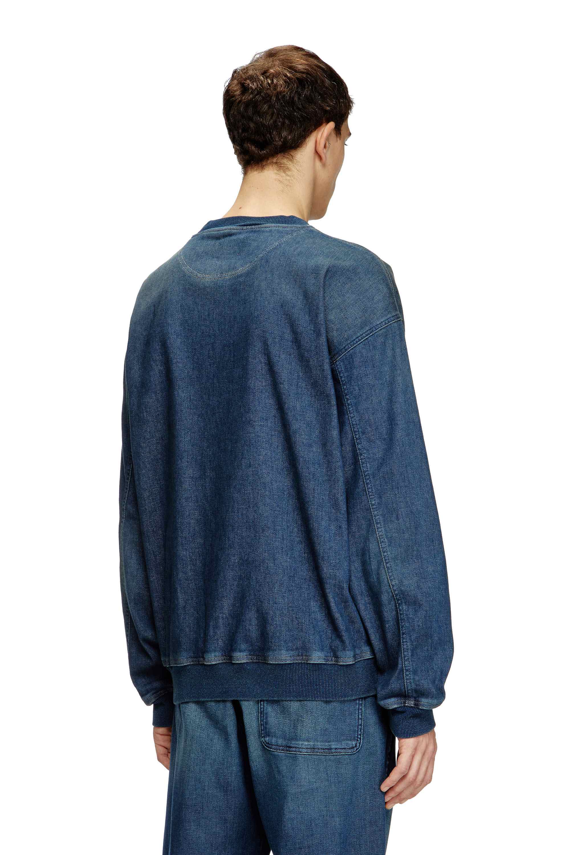 Black Sweatshirt in Track Denim