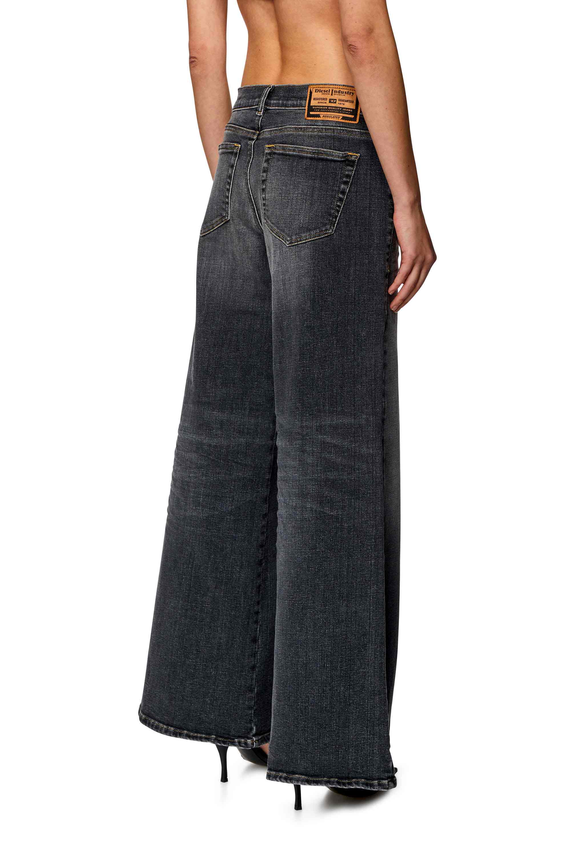 Black Flare Jeans - 1978 D-Akemi