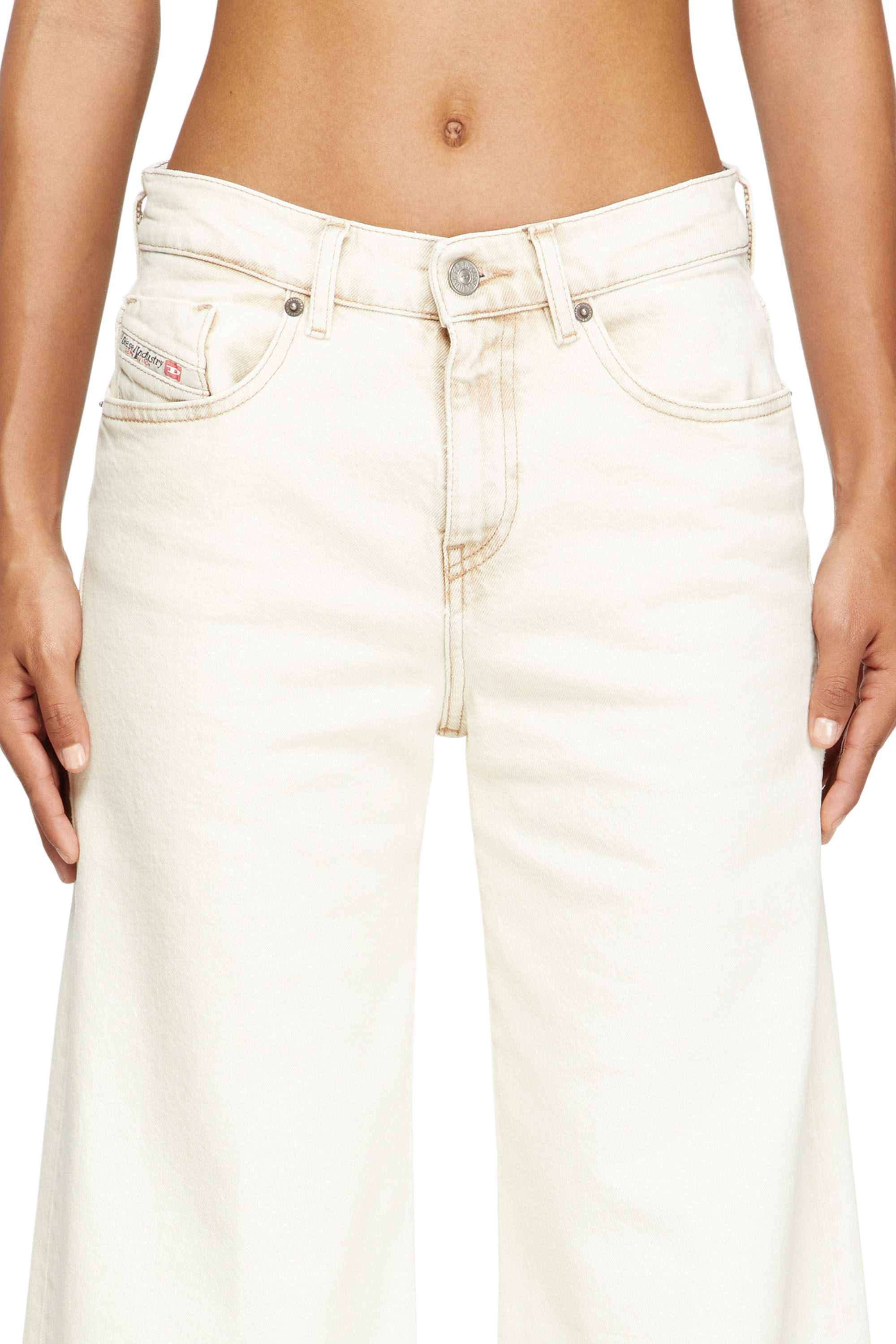 Beige Flare Jeans - 1978 D-Akemi