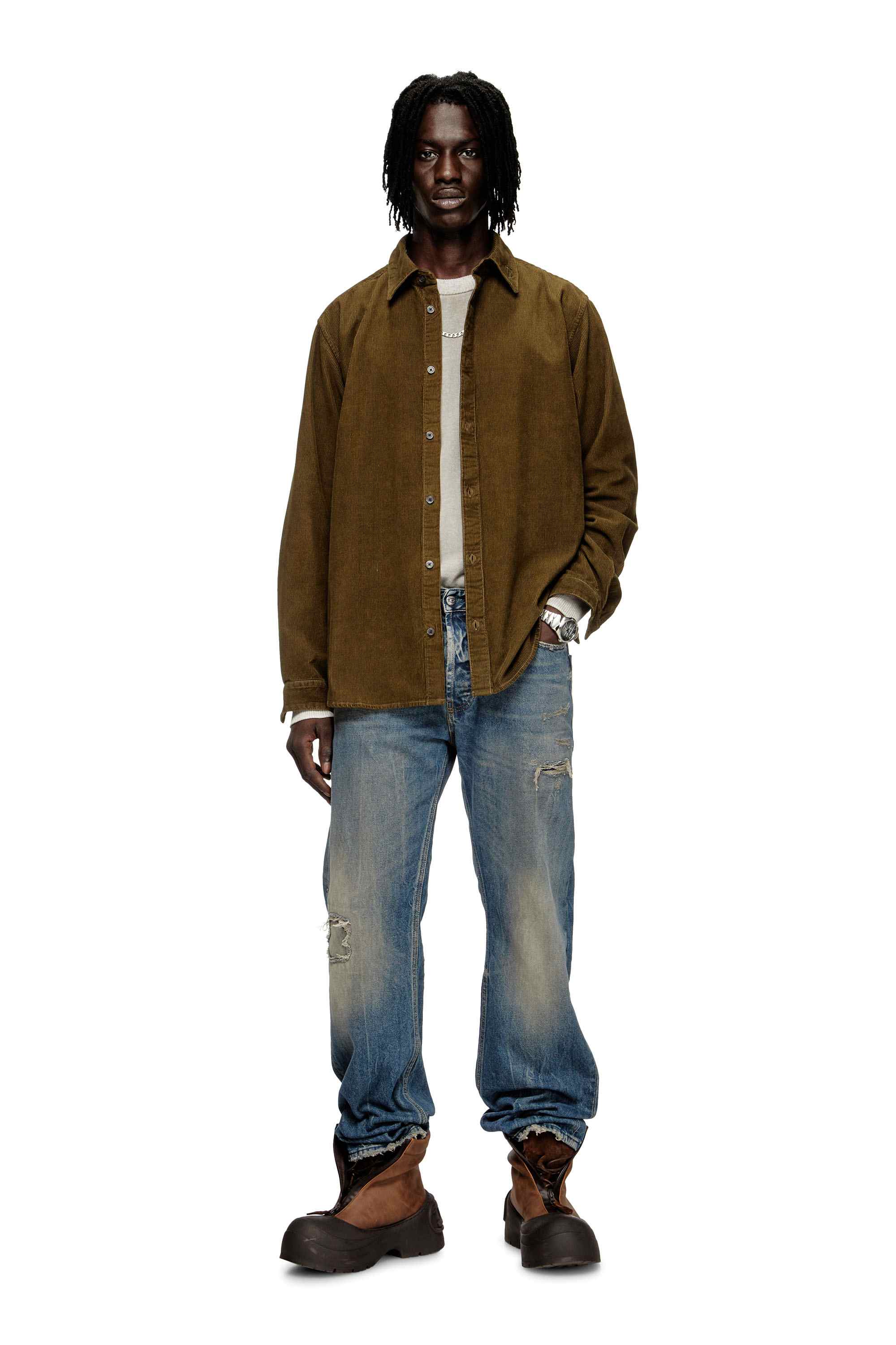 Green Cotton shirt with embroidery on the collar