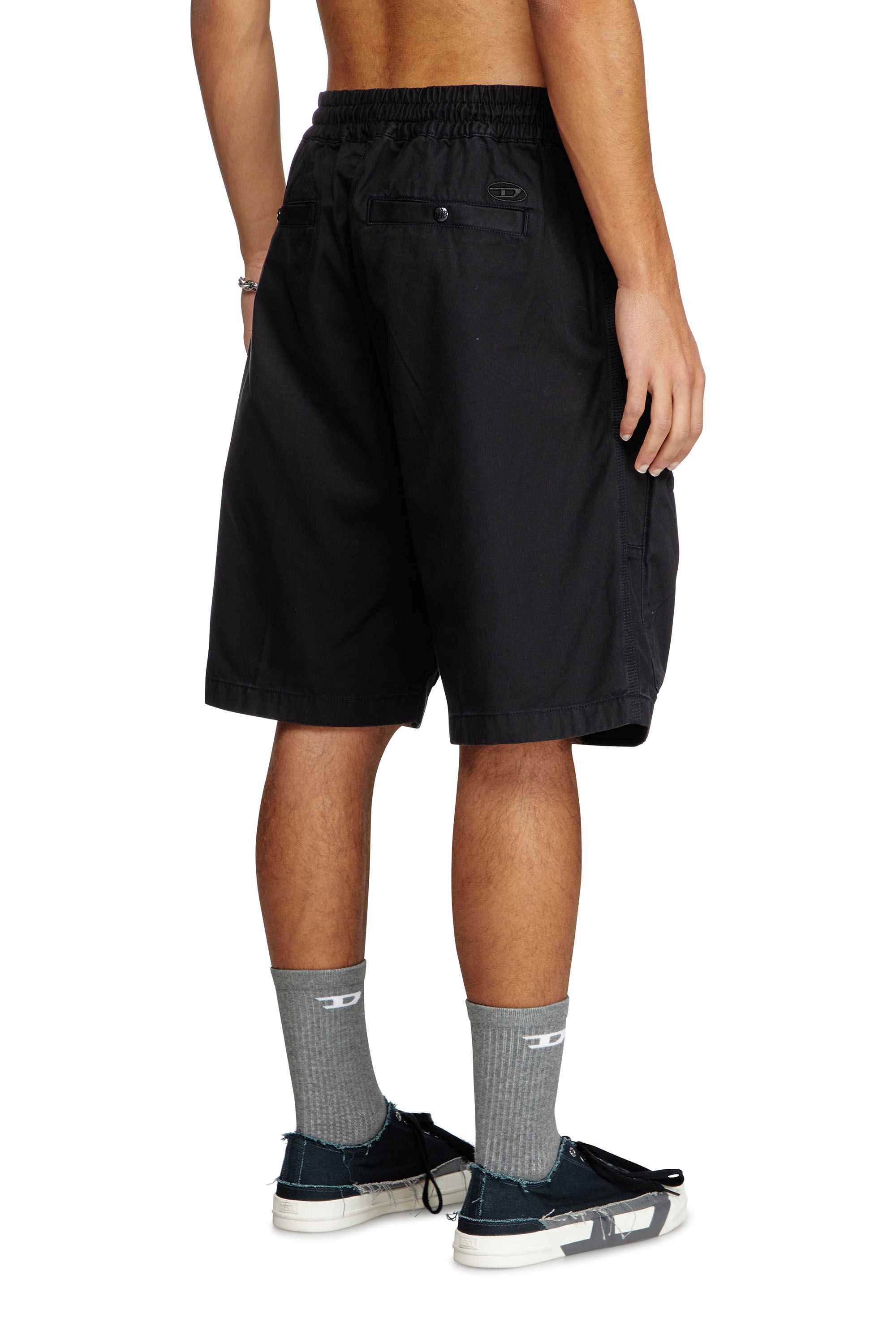 Black Cargo shorts in cotton twill