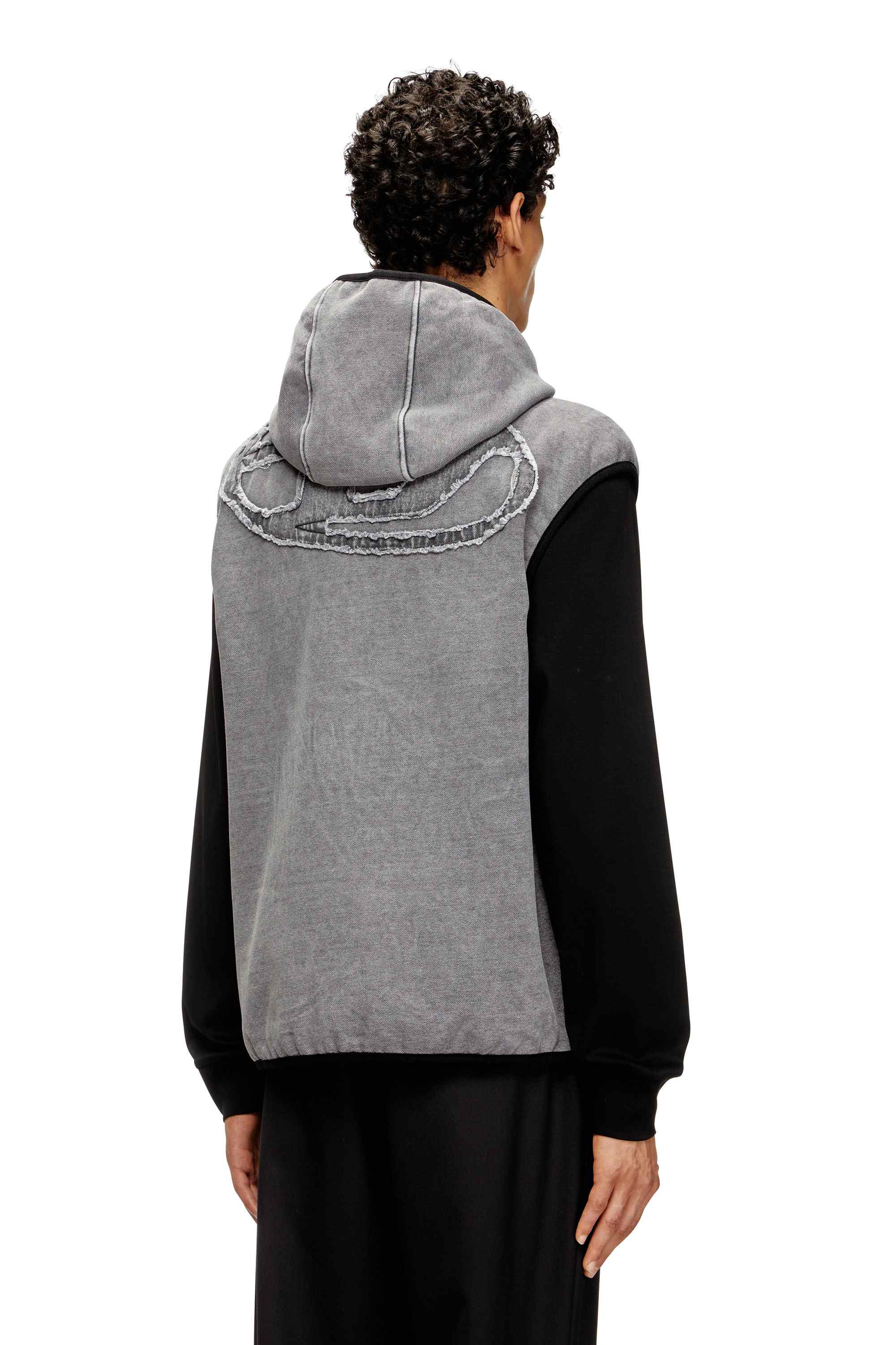 Black Sleeveless zip-up hoodie