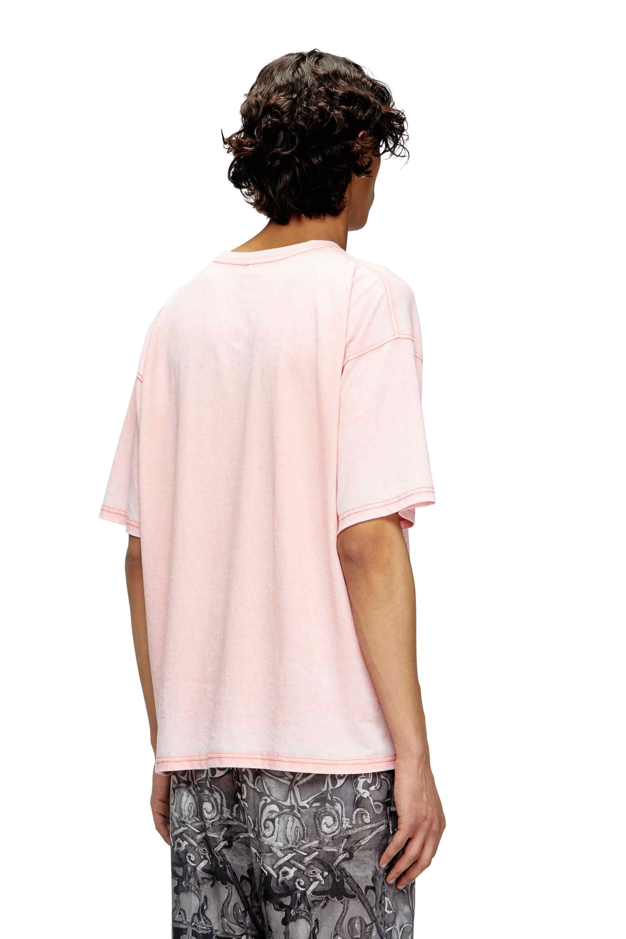 Pink T-shirt with sword print