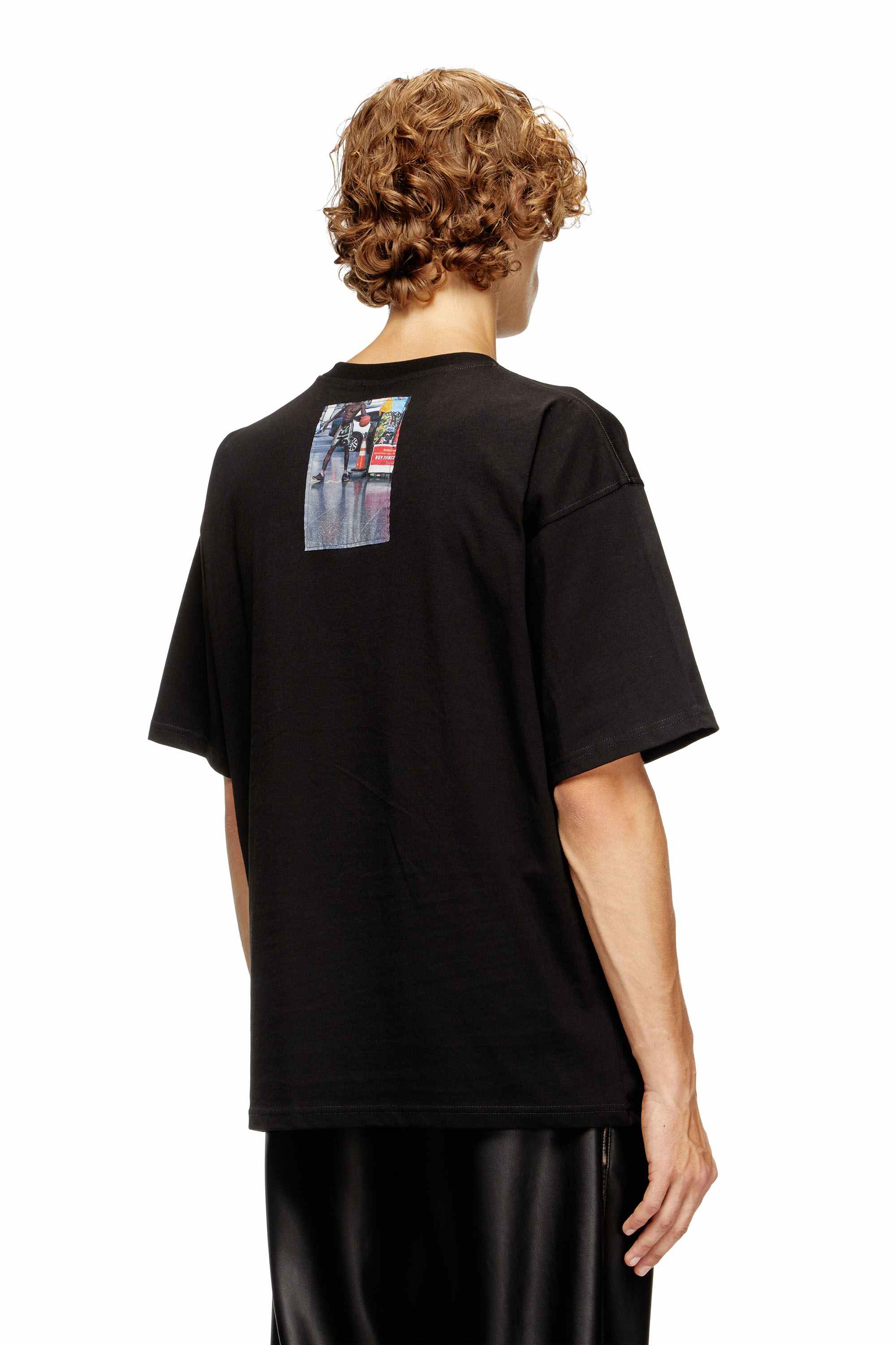 Black T-shirt with logo photo patches