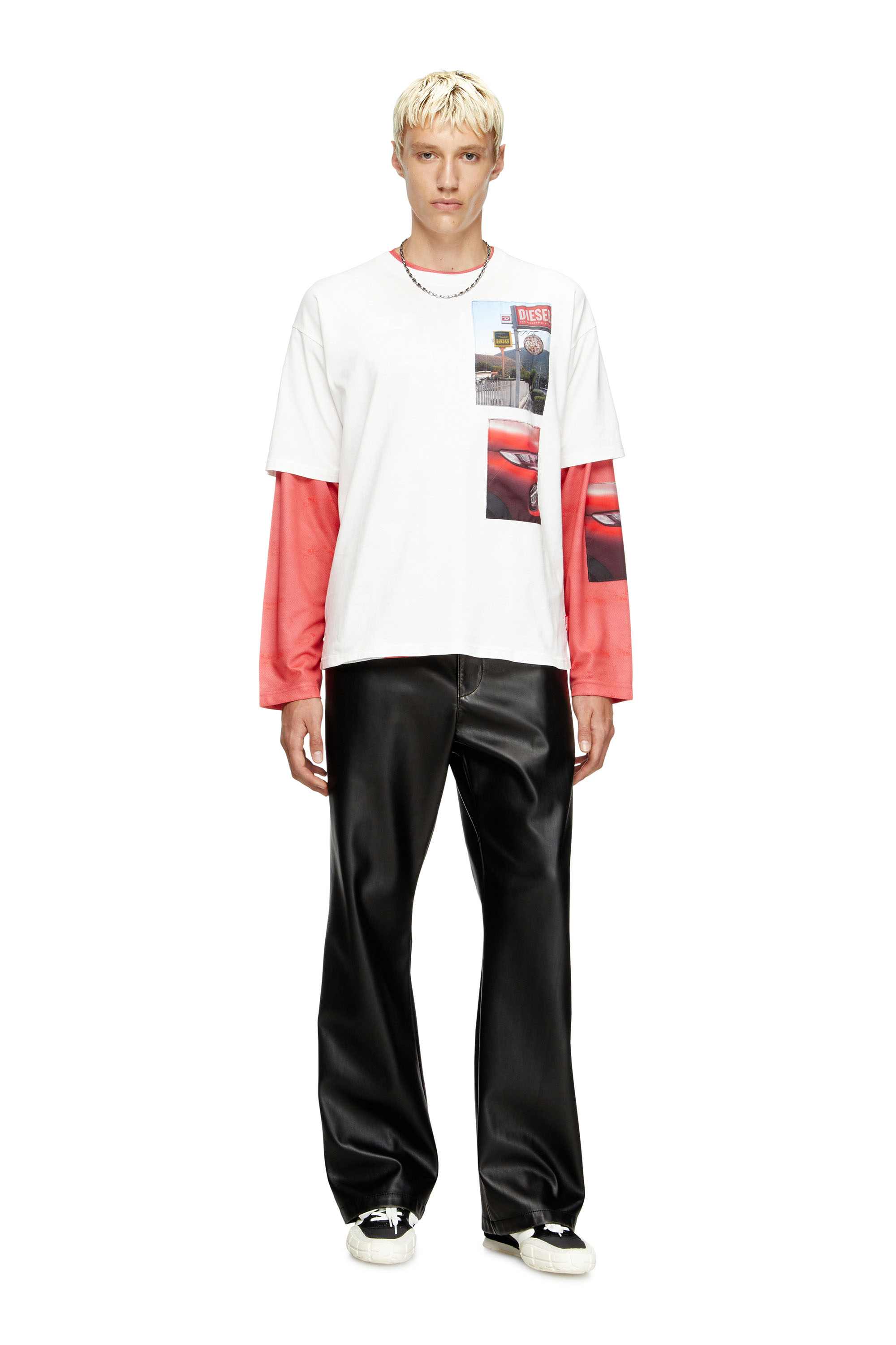 White T-shirt with logo photo patches