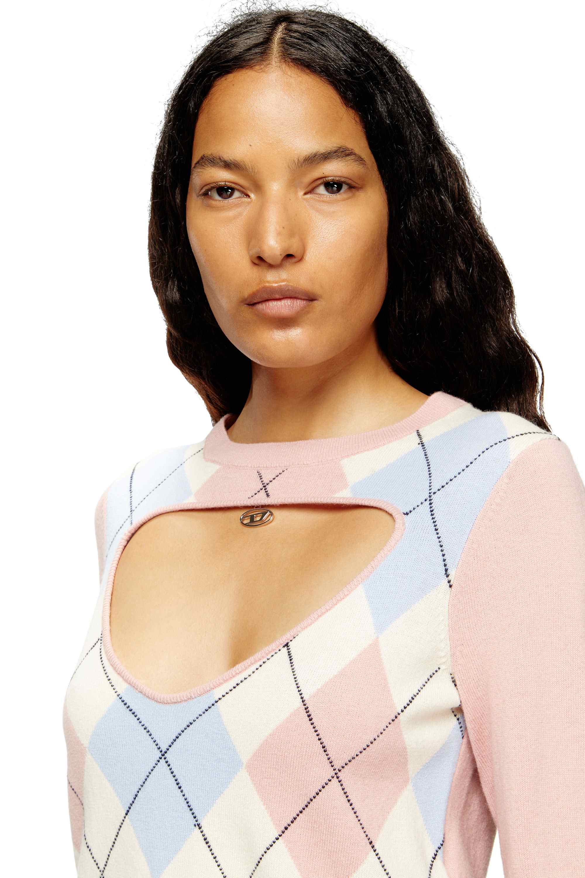 Pink Cut-out jumper in argyle wool