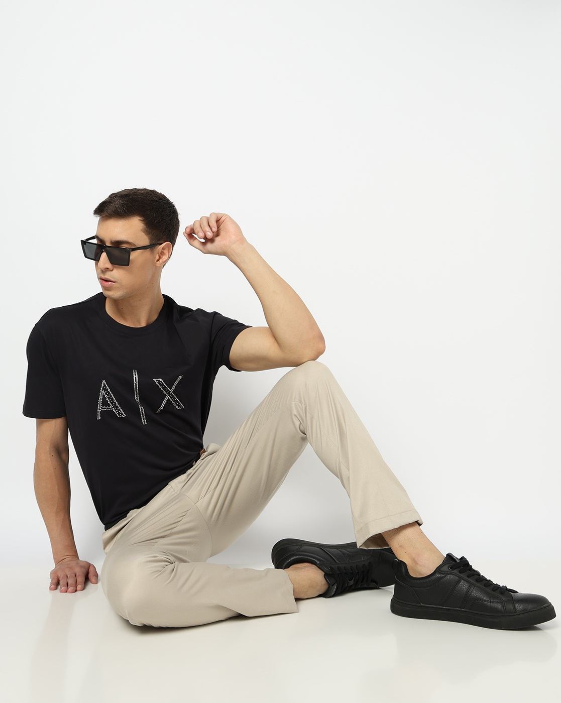 Men's Half Sleeves Black & Gold Collection T-shirt