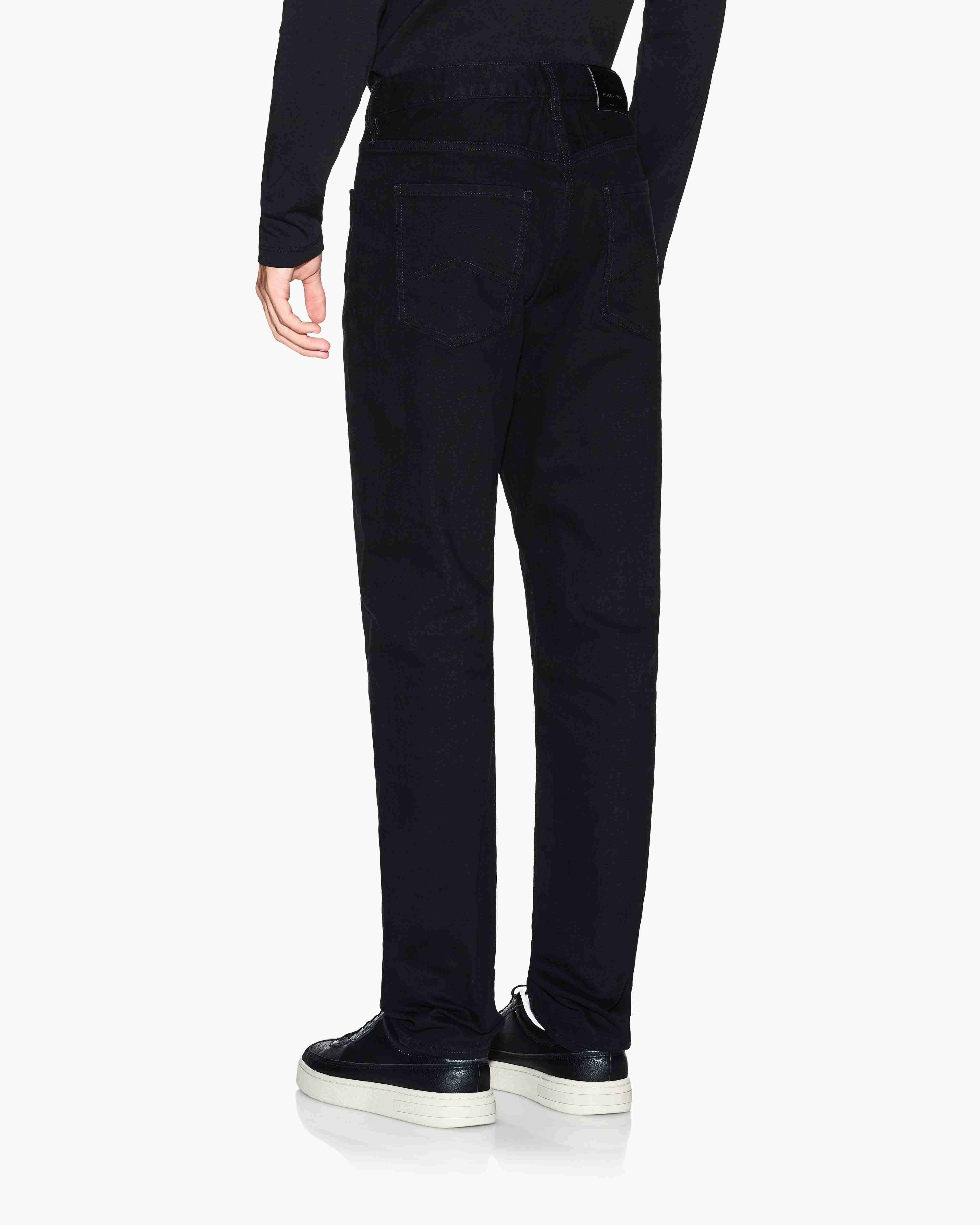 Men'S J14 Black Essentials Jeans
