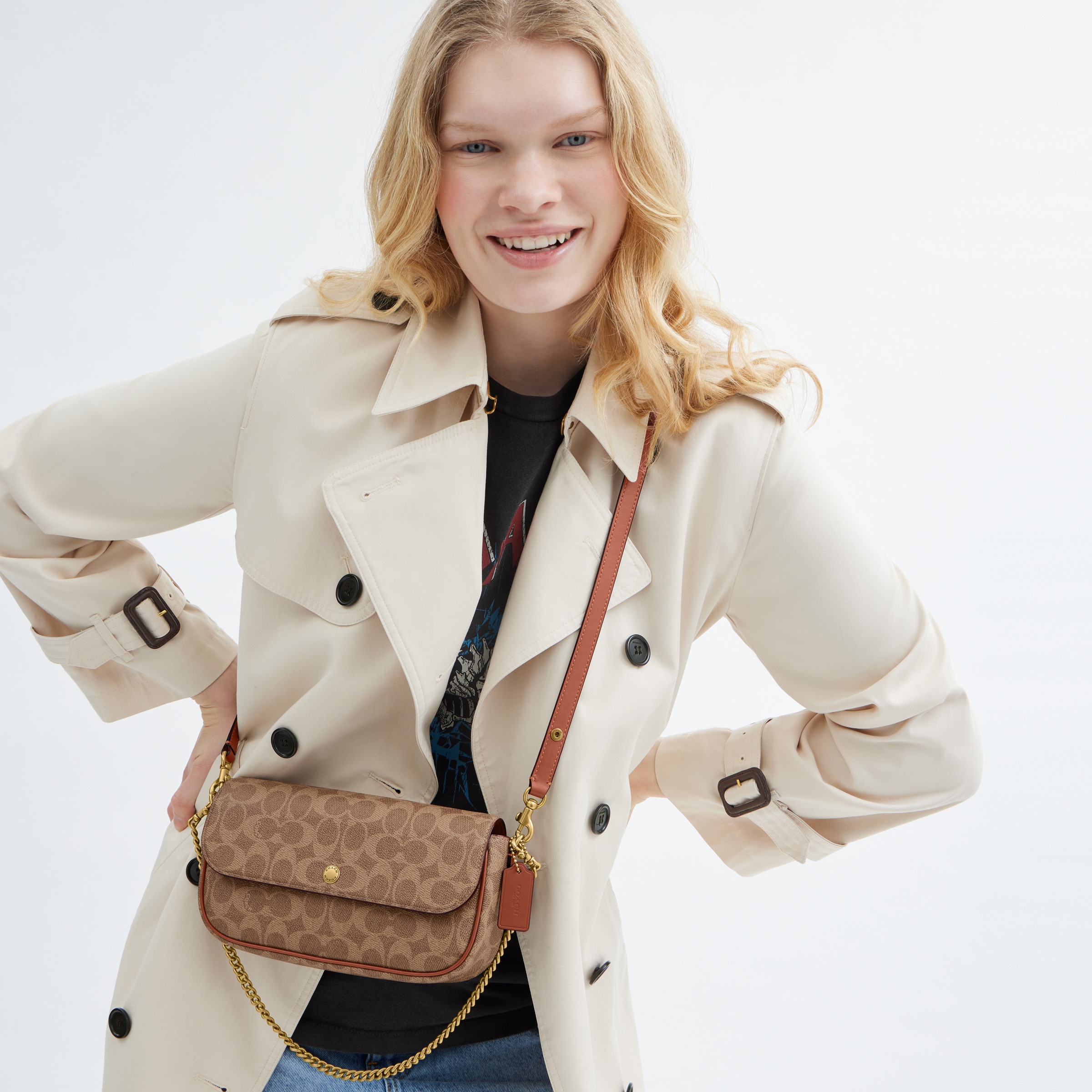Brook Flap Chain Bag In Signature Canvas