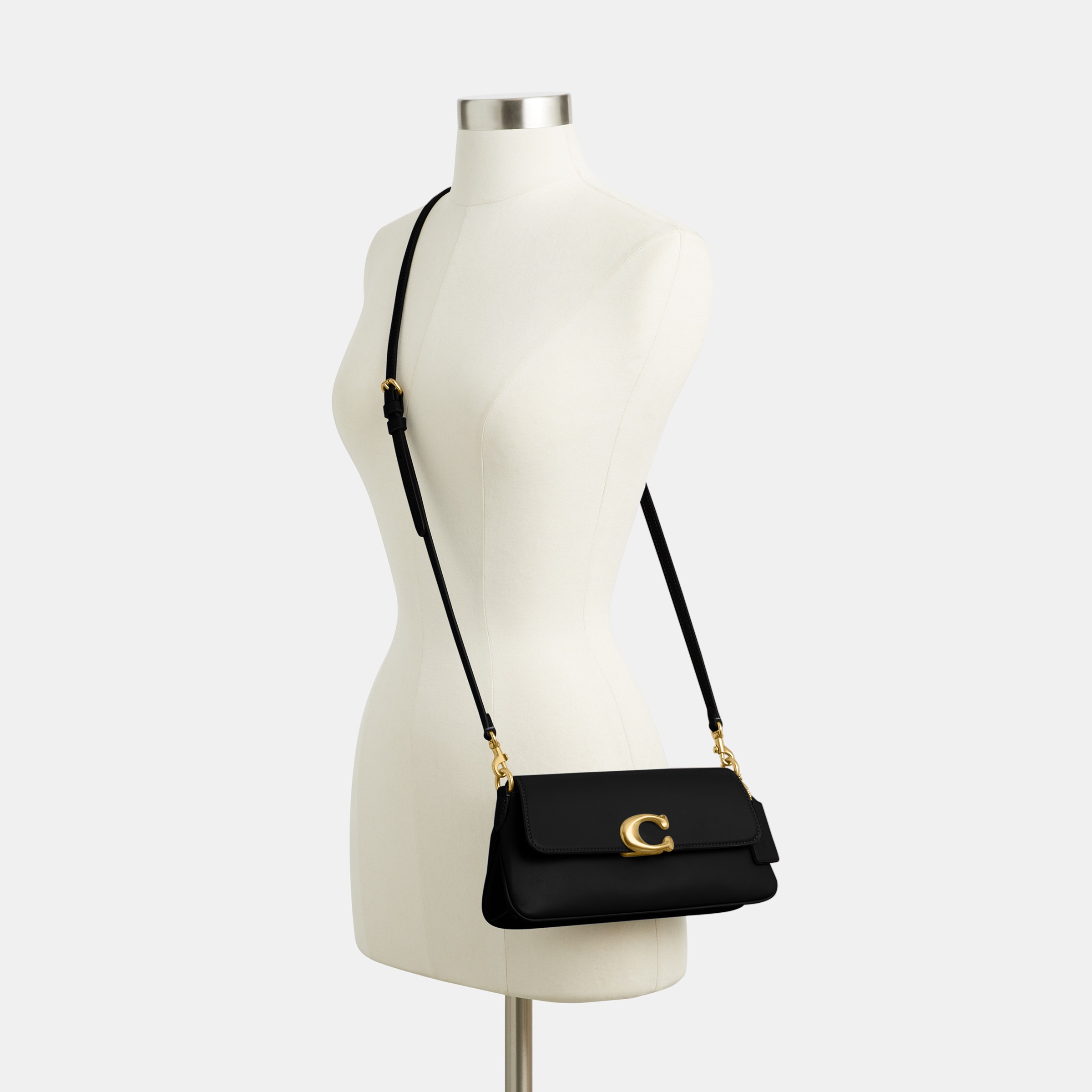 Jet Shoulder Bag