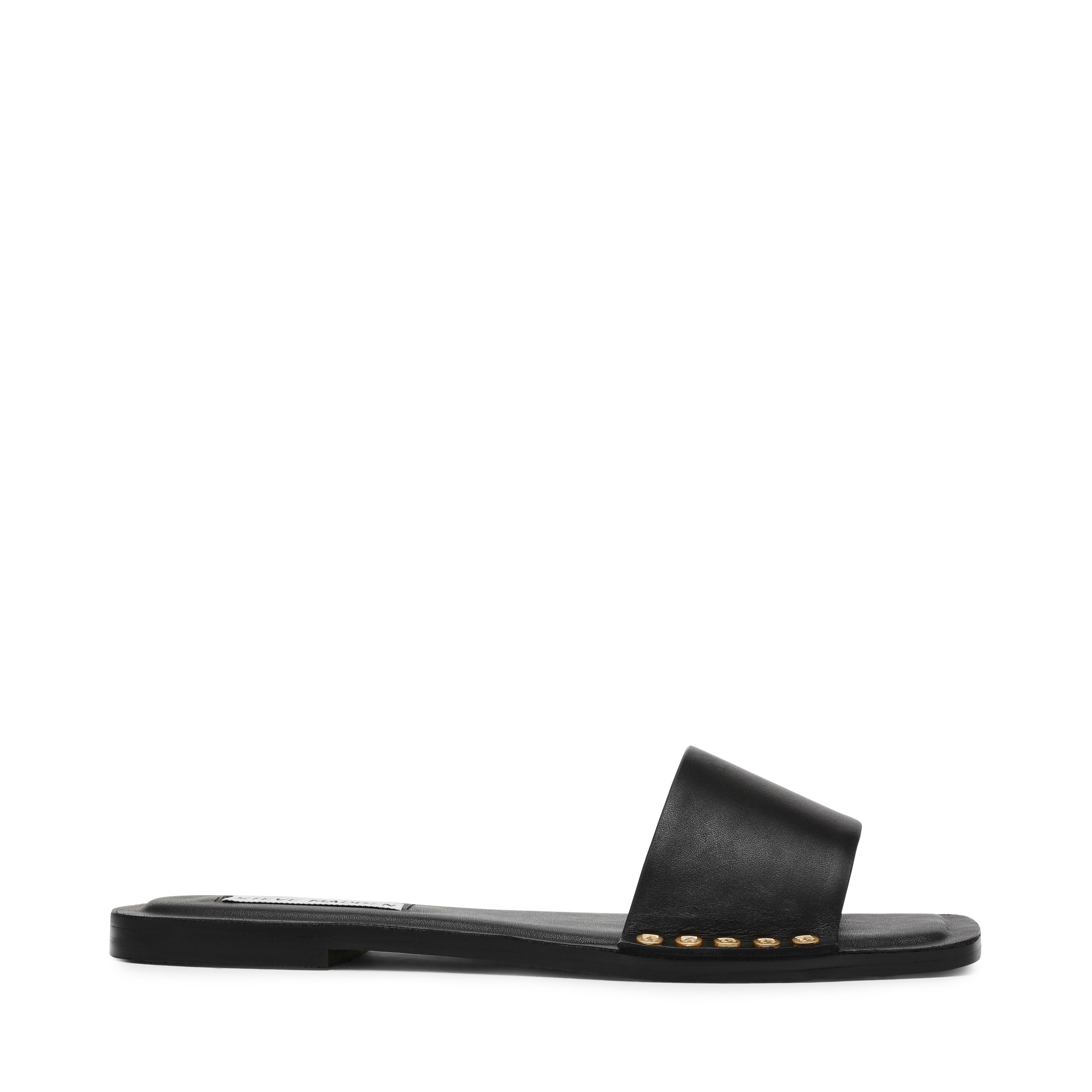 Kapitol-In Black Leather Flats