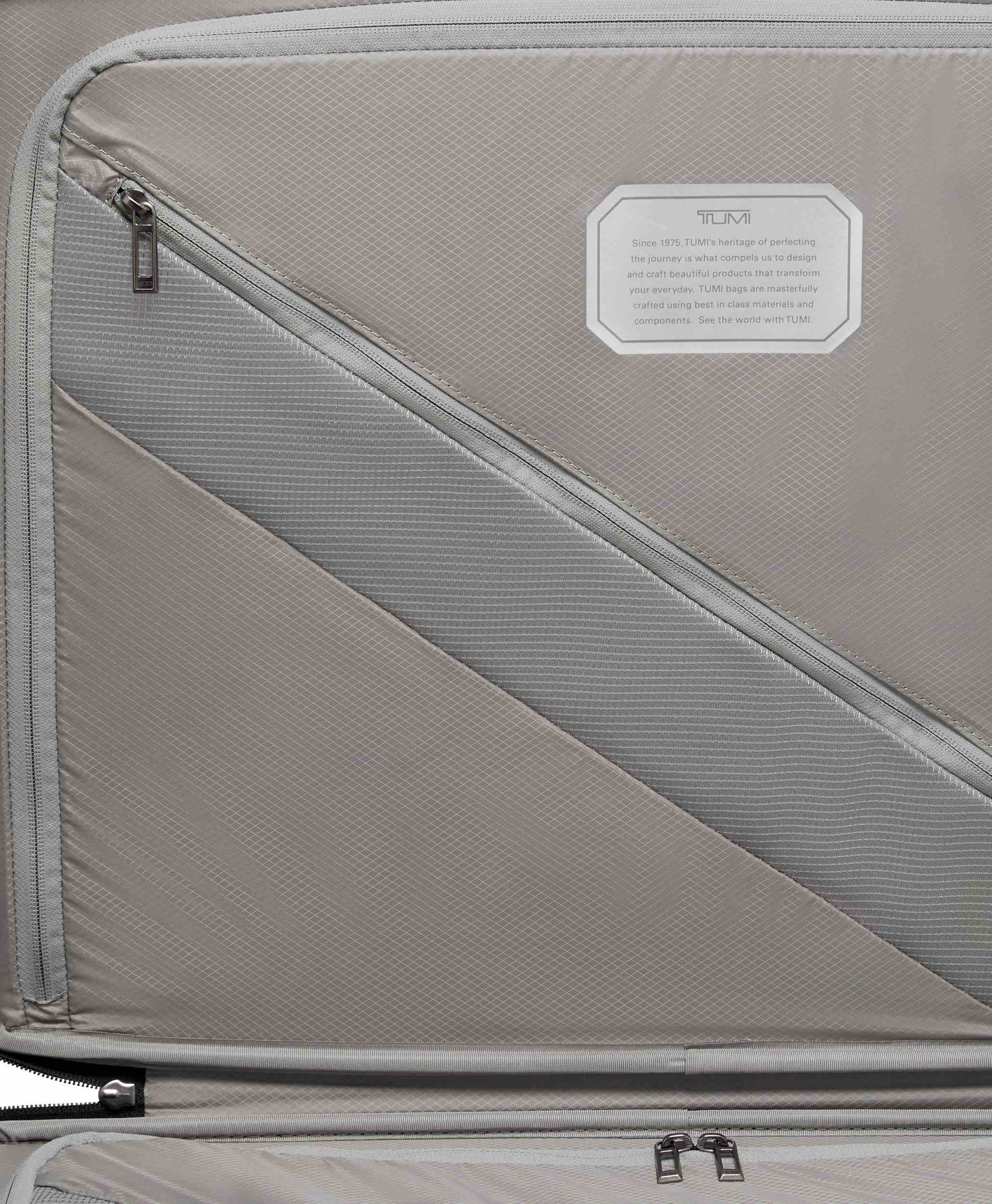 Continental 4 Wheeled Carry On