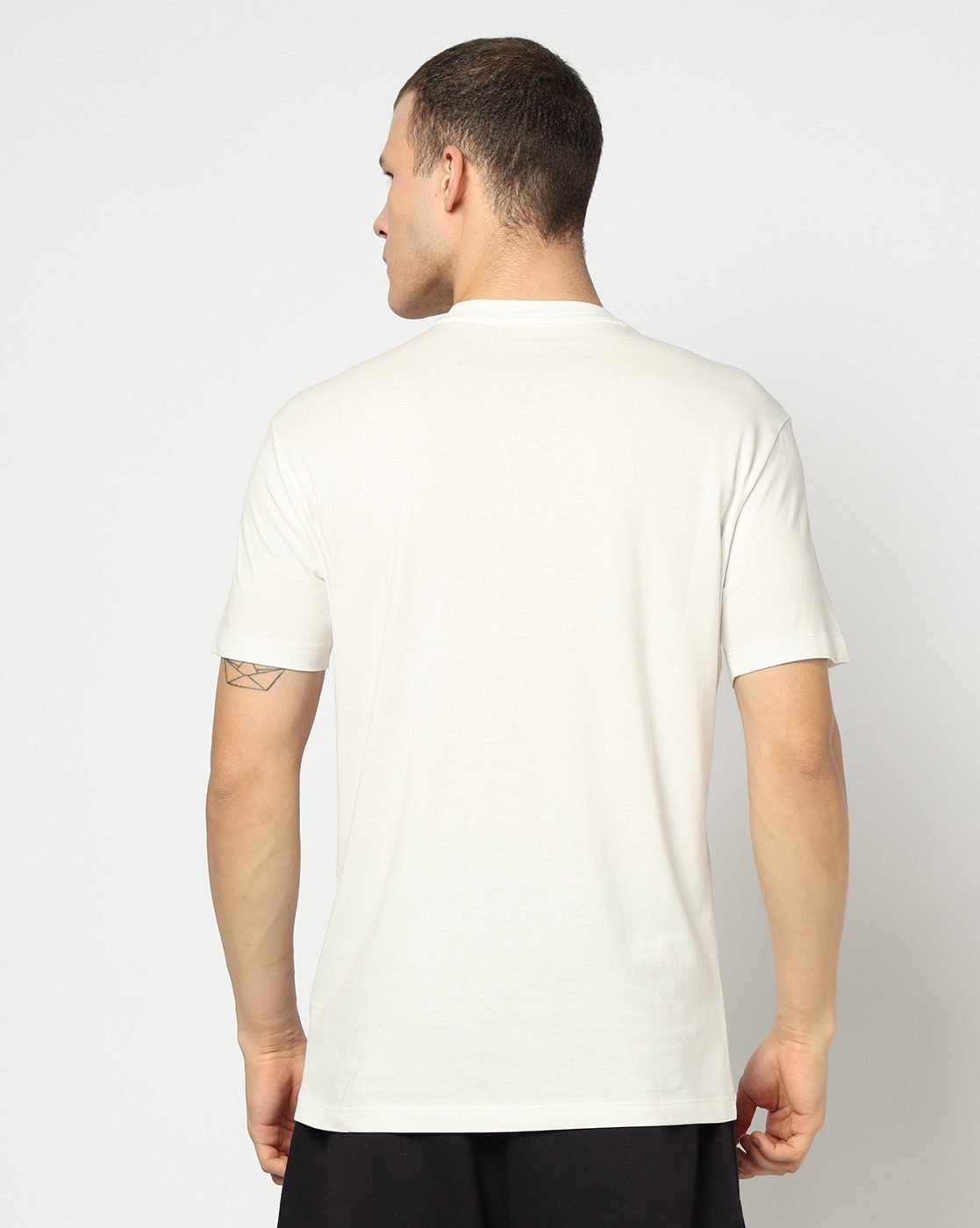 Men White Retro Sports Regular Fit T-Shirts