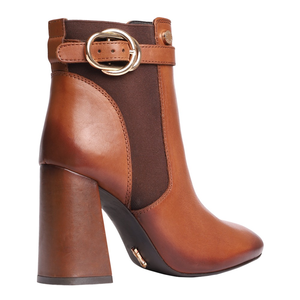 Tynlee Brown/Tan Boots