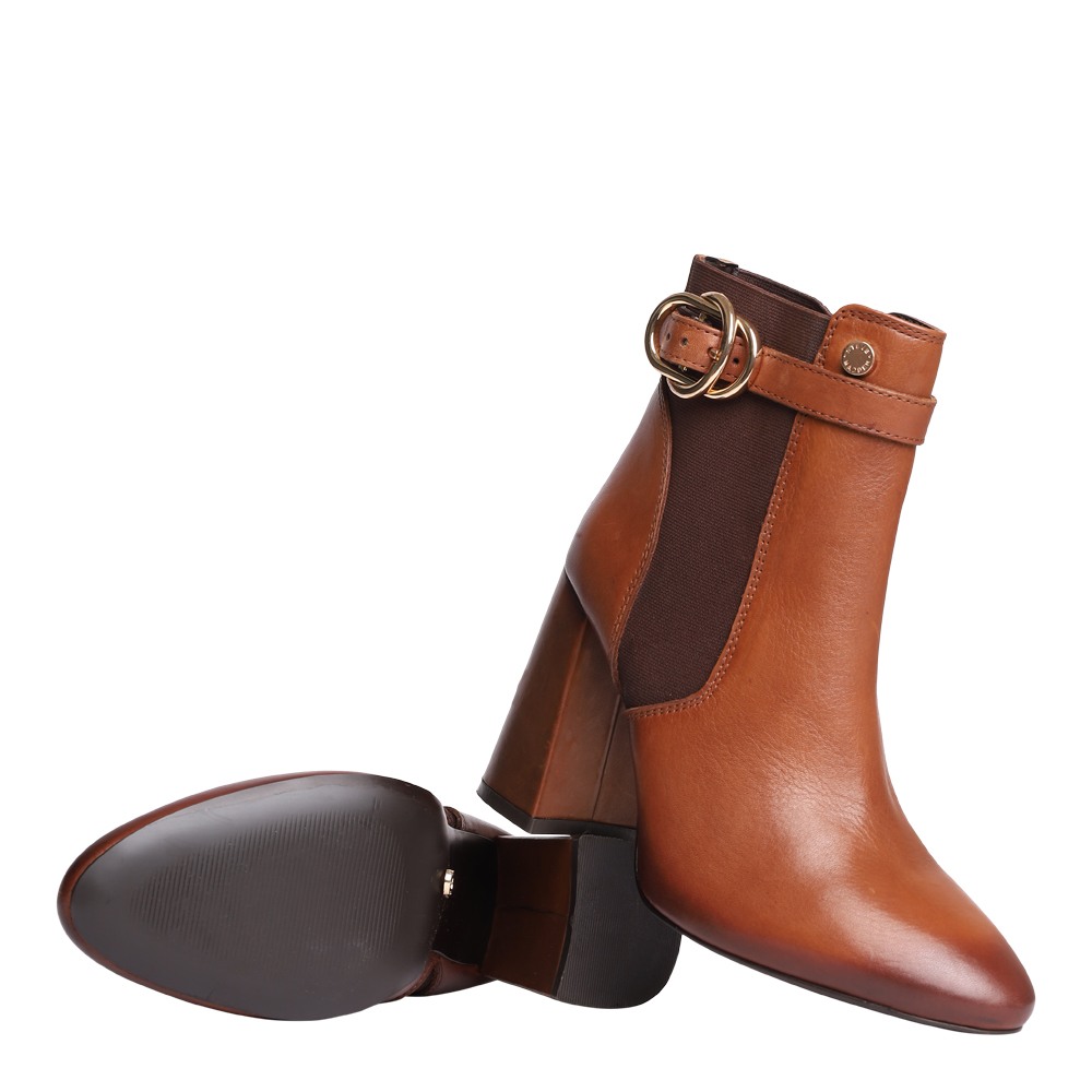 Tynlee Brown/Tan Boots