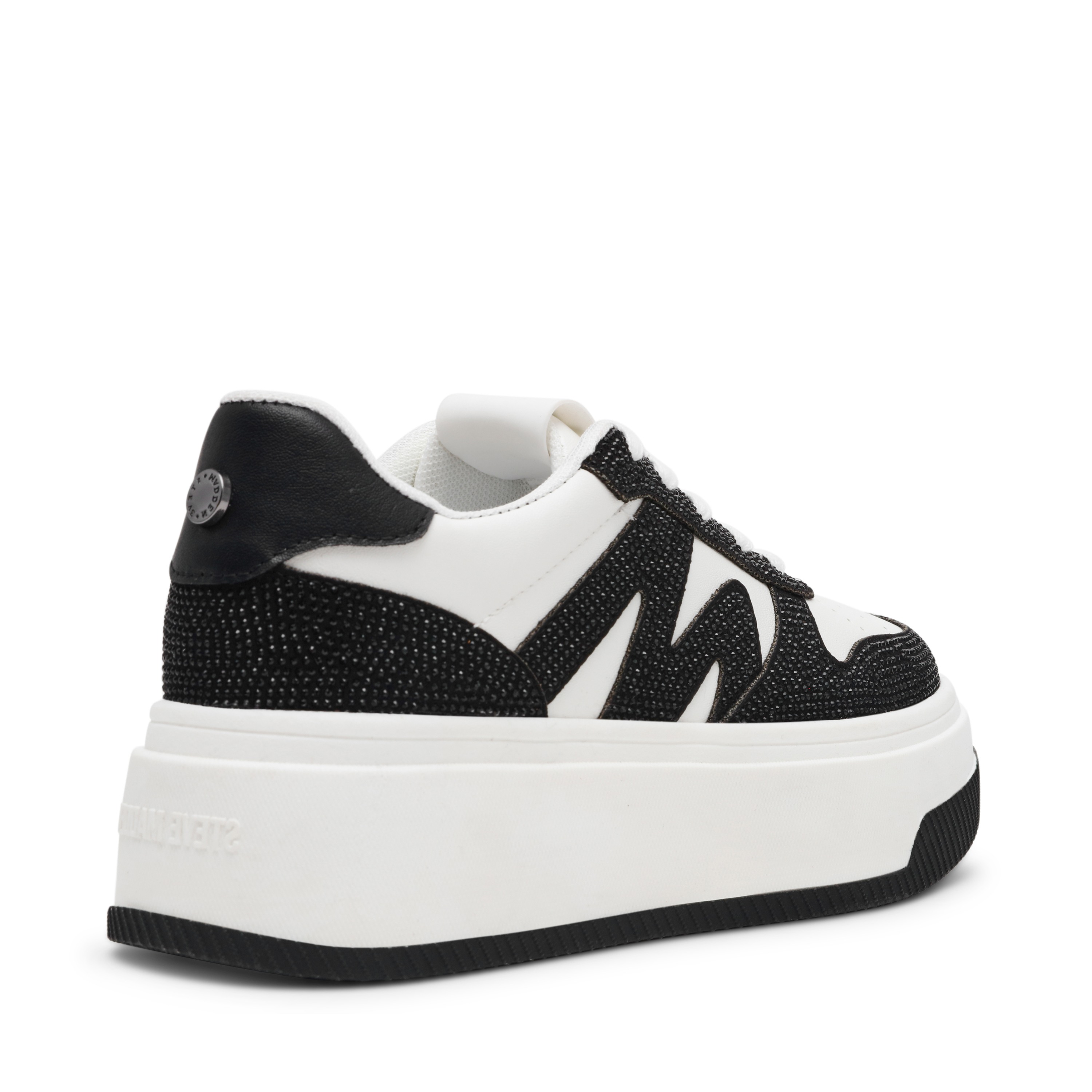 Dynamo-R Black/White Sneakers