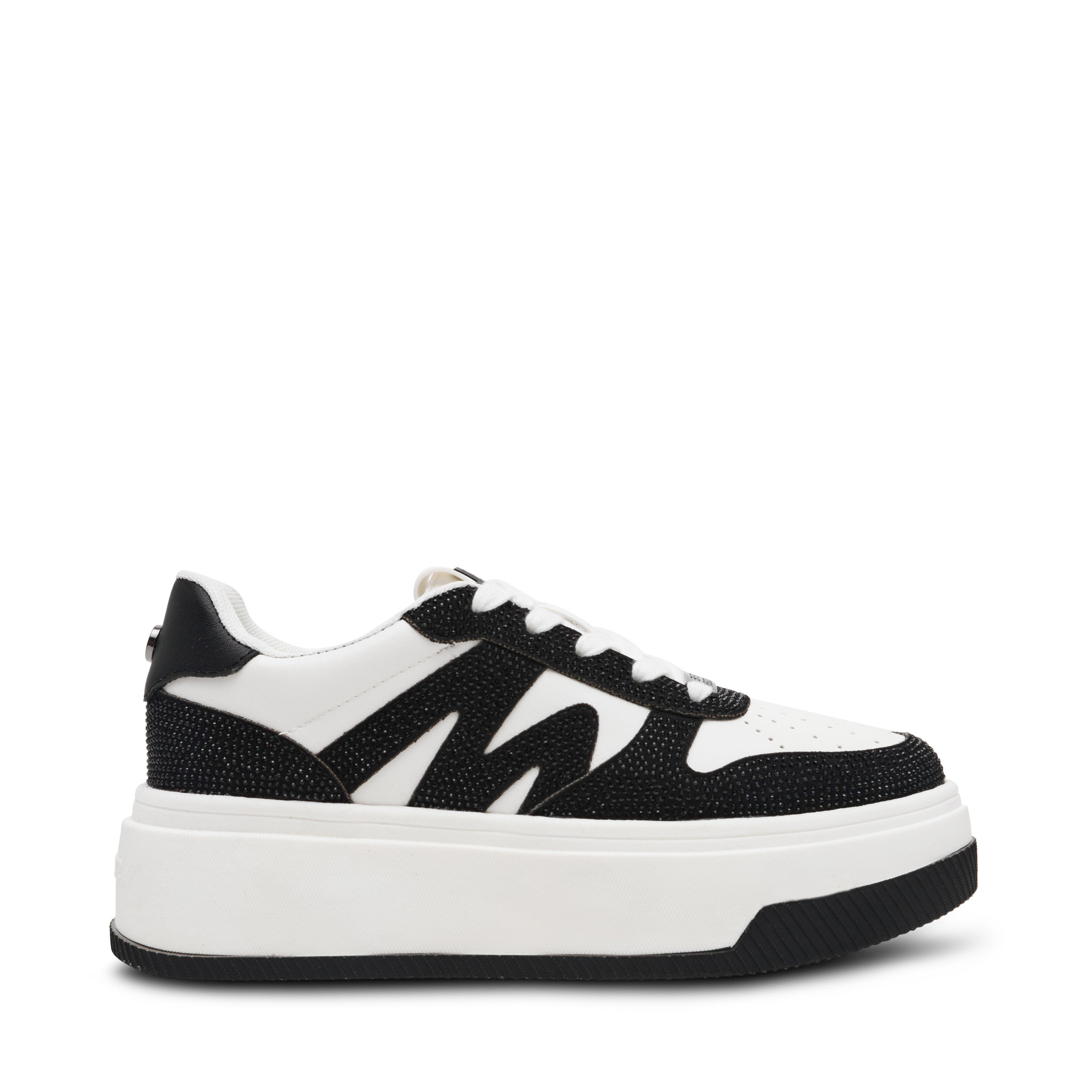 Dynamo-R Black/White Sneakers