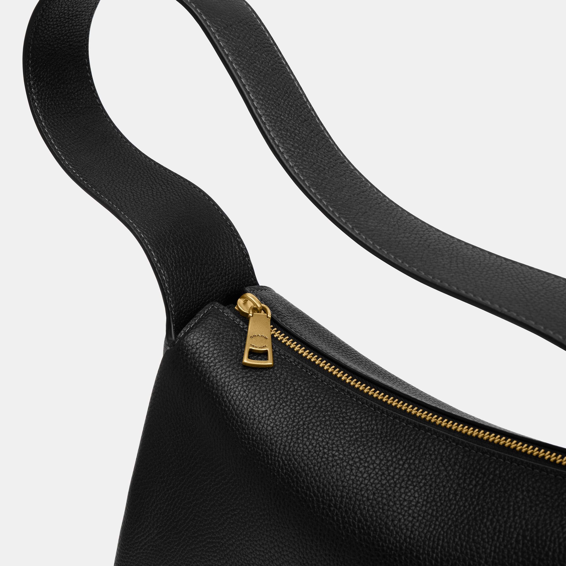 Lola Shoulder Bag