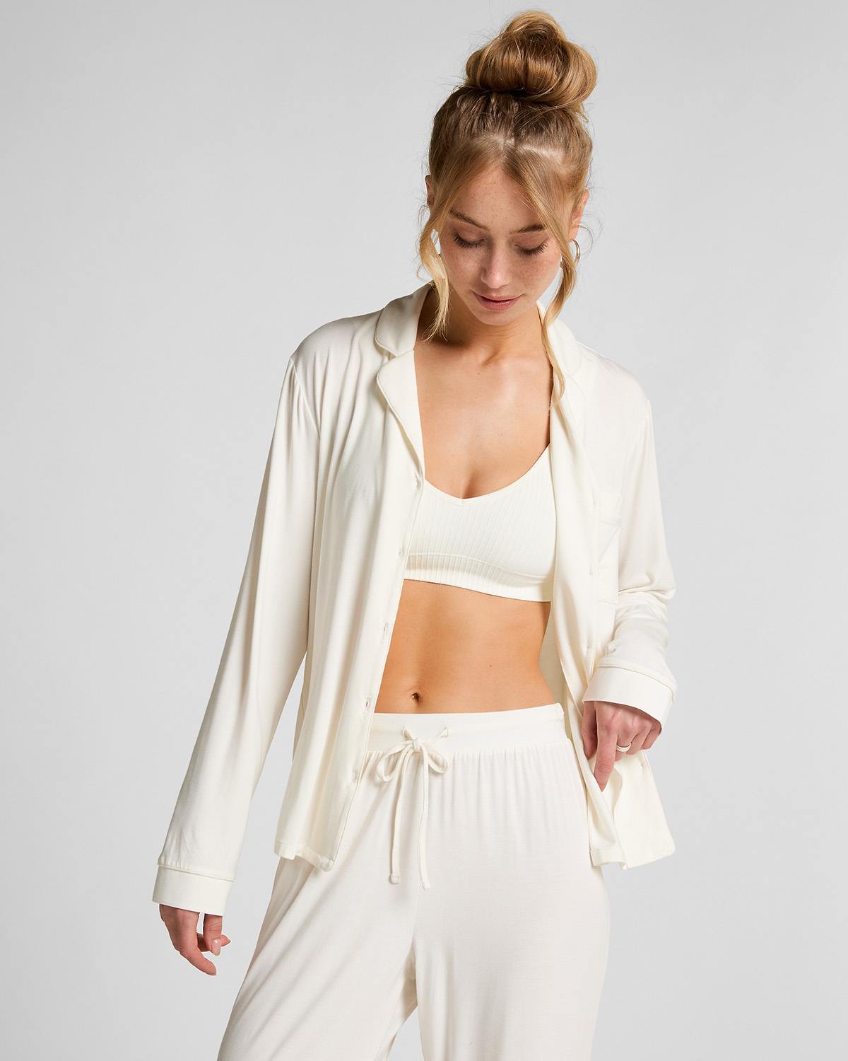 Essential Jersey Long-Sleeved Jacket