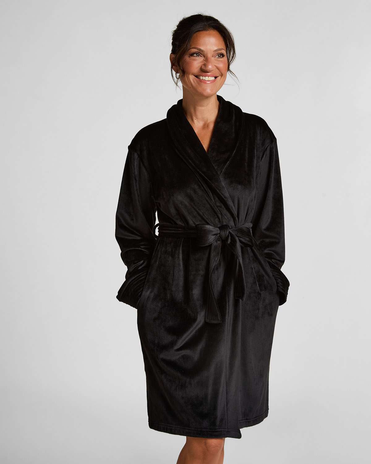Black Velours Short bathrbe