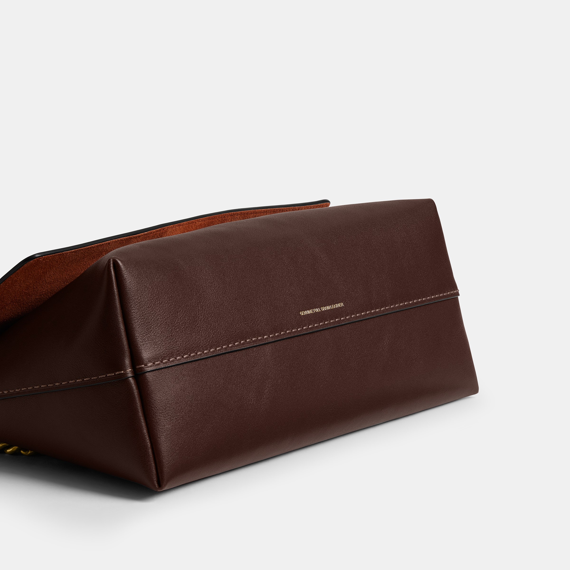 Natural Grain Leather Chelsea Shoulder Bag 30 With Chain
