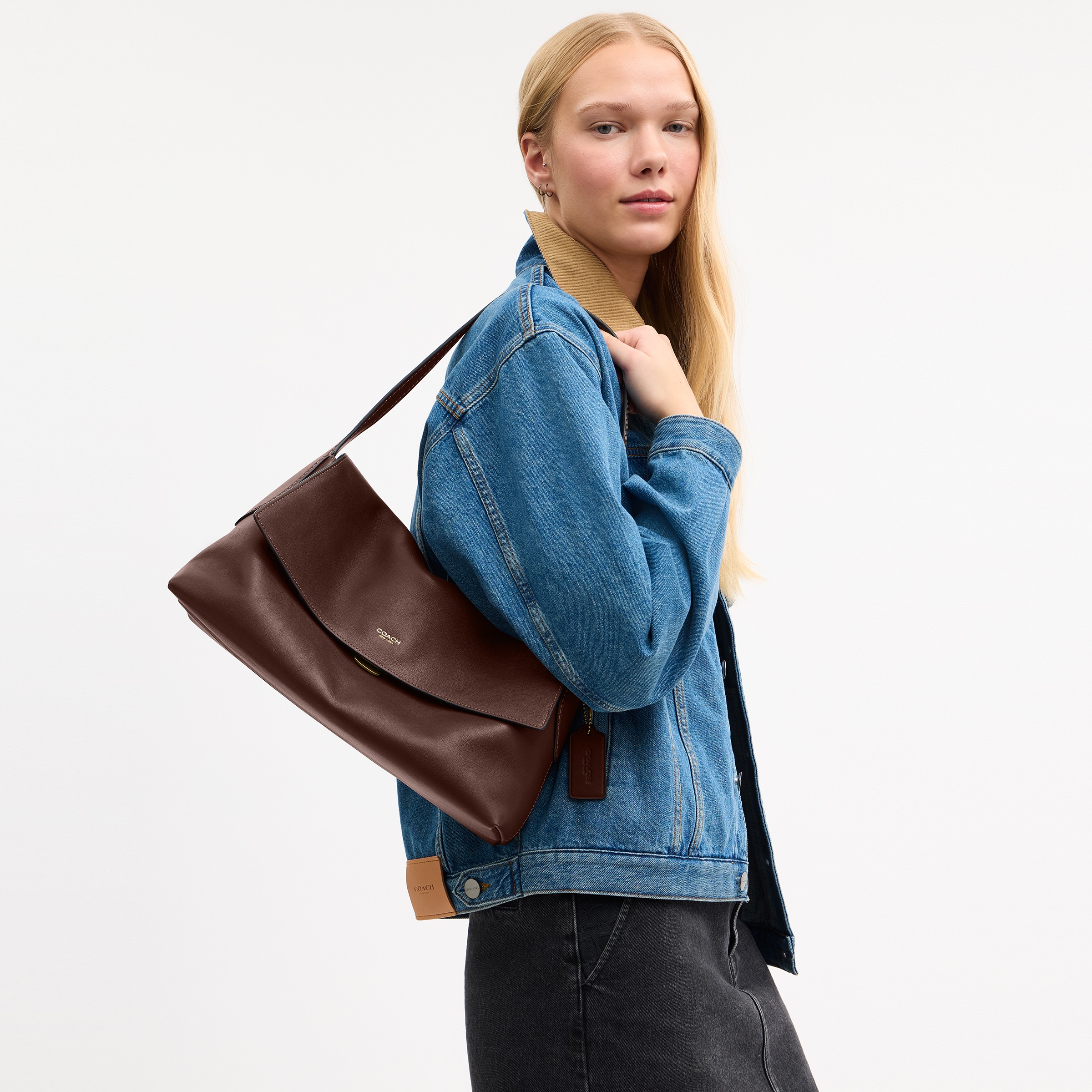 Natural Grain Leather Chelsea Shoulder Bag 36
