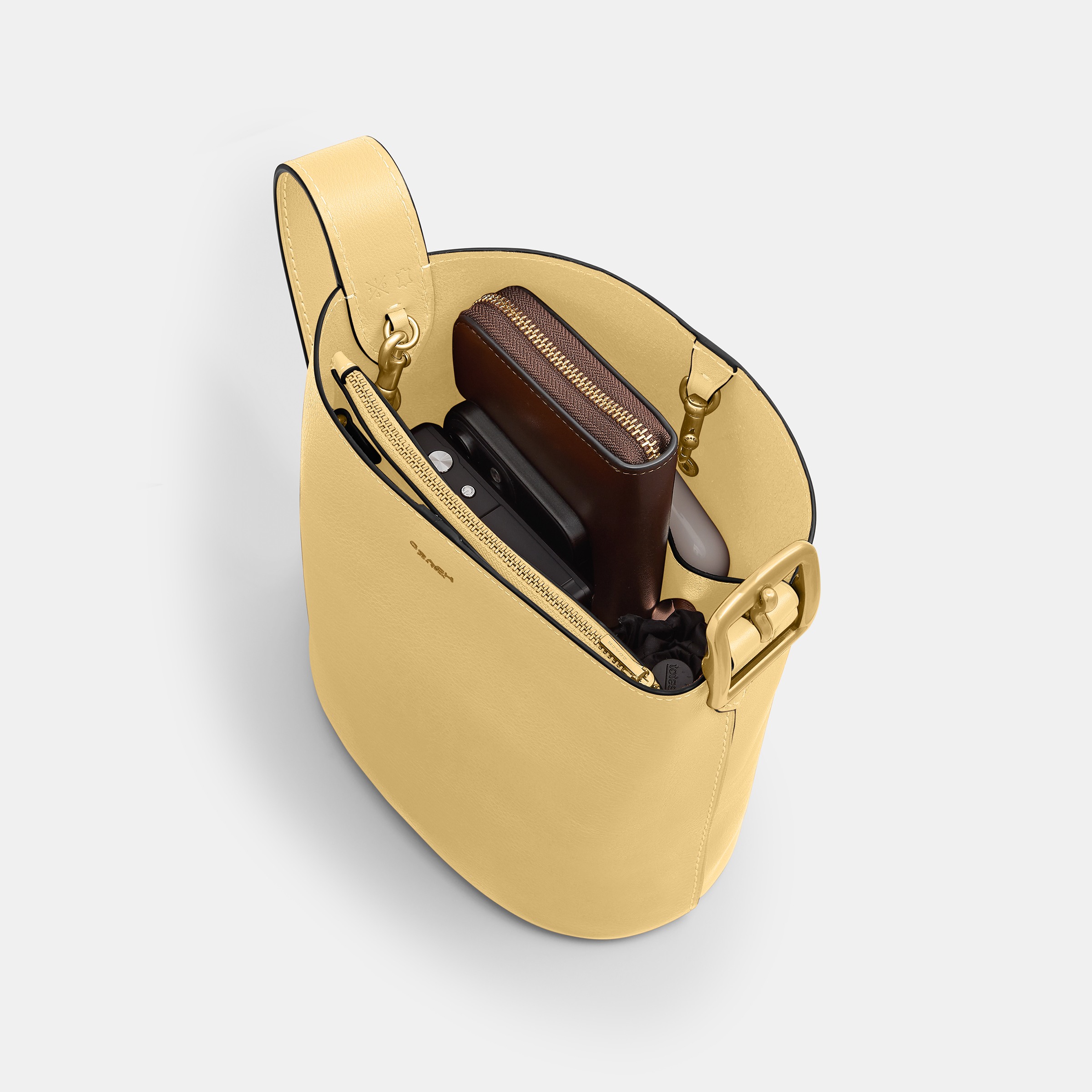 Bleecker Bucket Bag 21