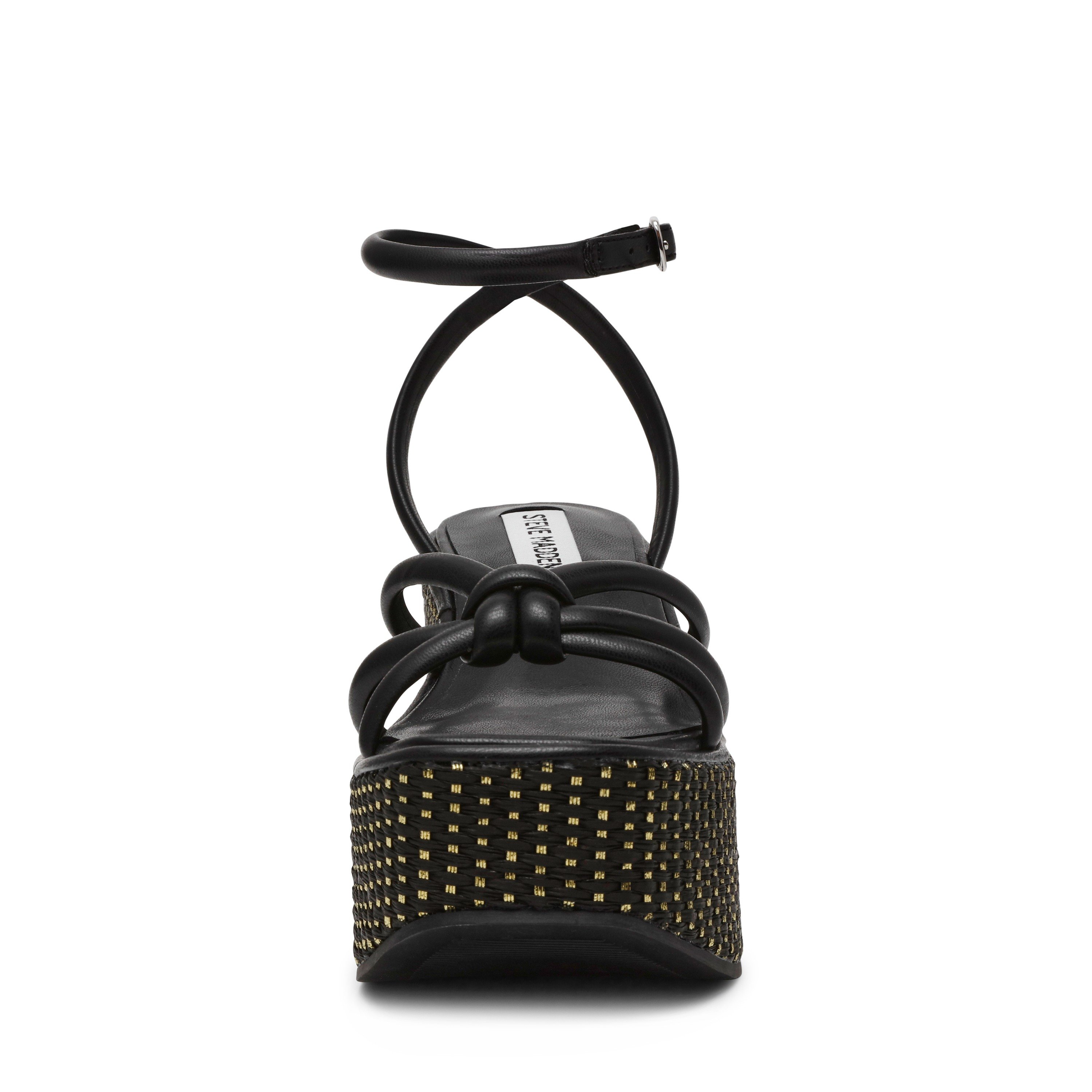 Jeyla-In Black Wedges