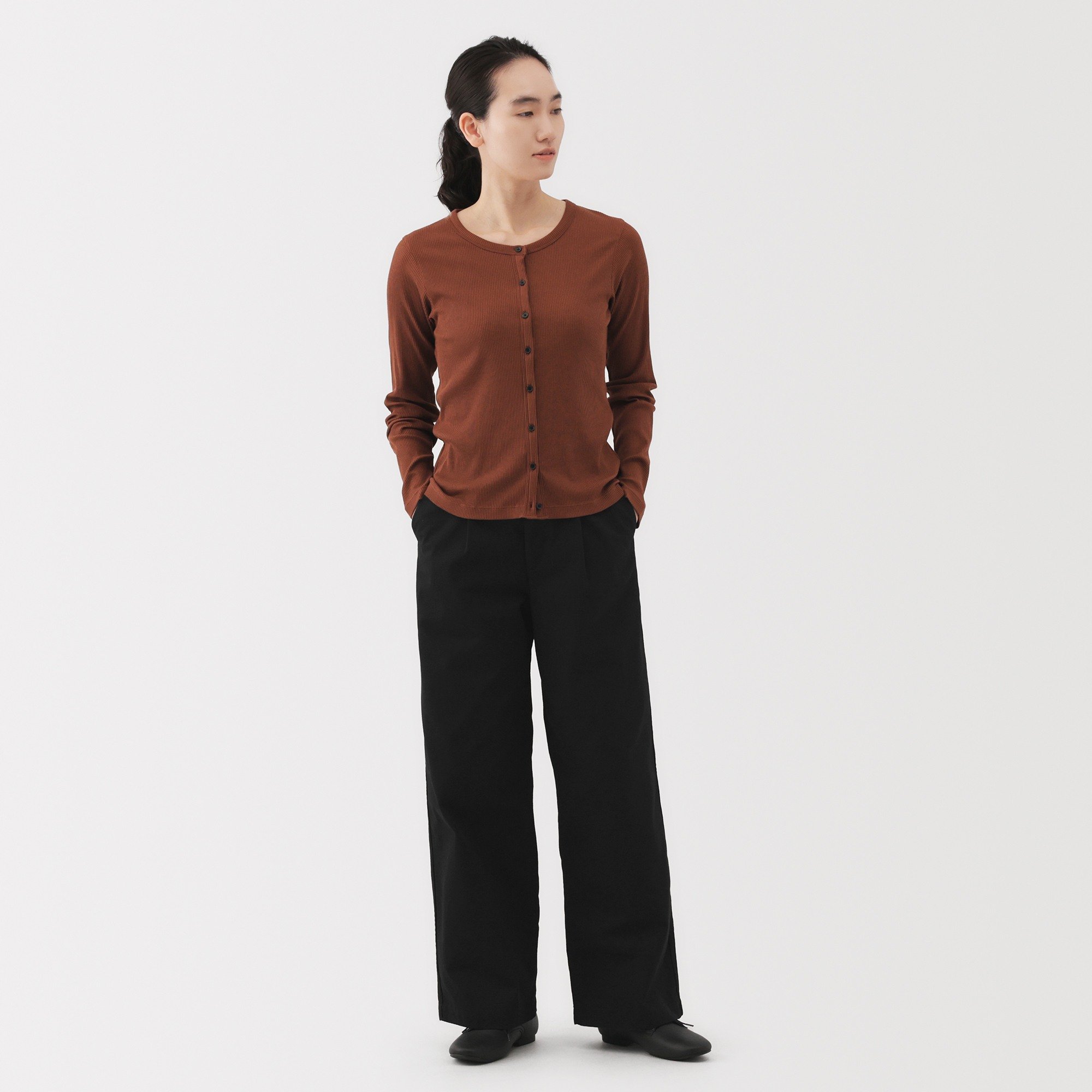 W's Slub yarn chino pleated wide pants
