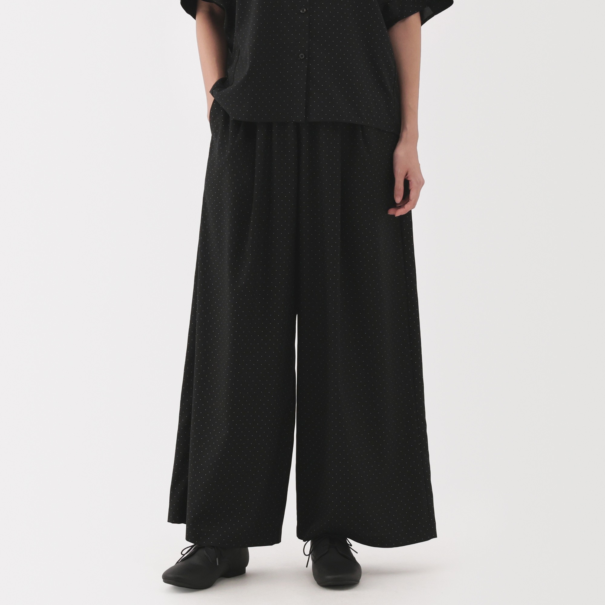 W's lyocell blended easy pants