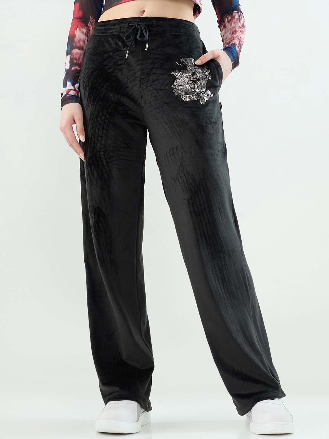 PREMIUM FOIL PRINT SWEATPANTS