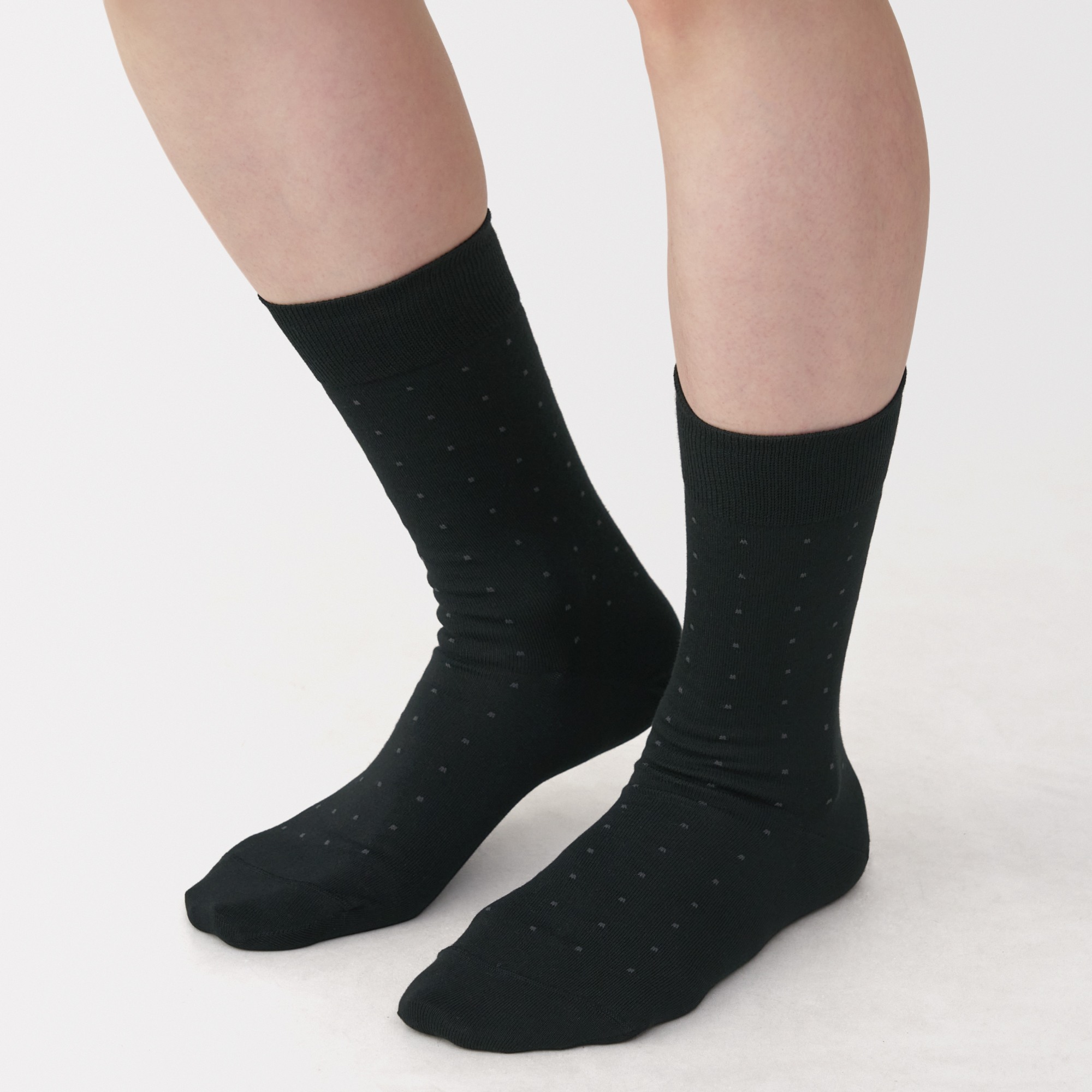 M's right angle socks for business wear (dot pattern)