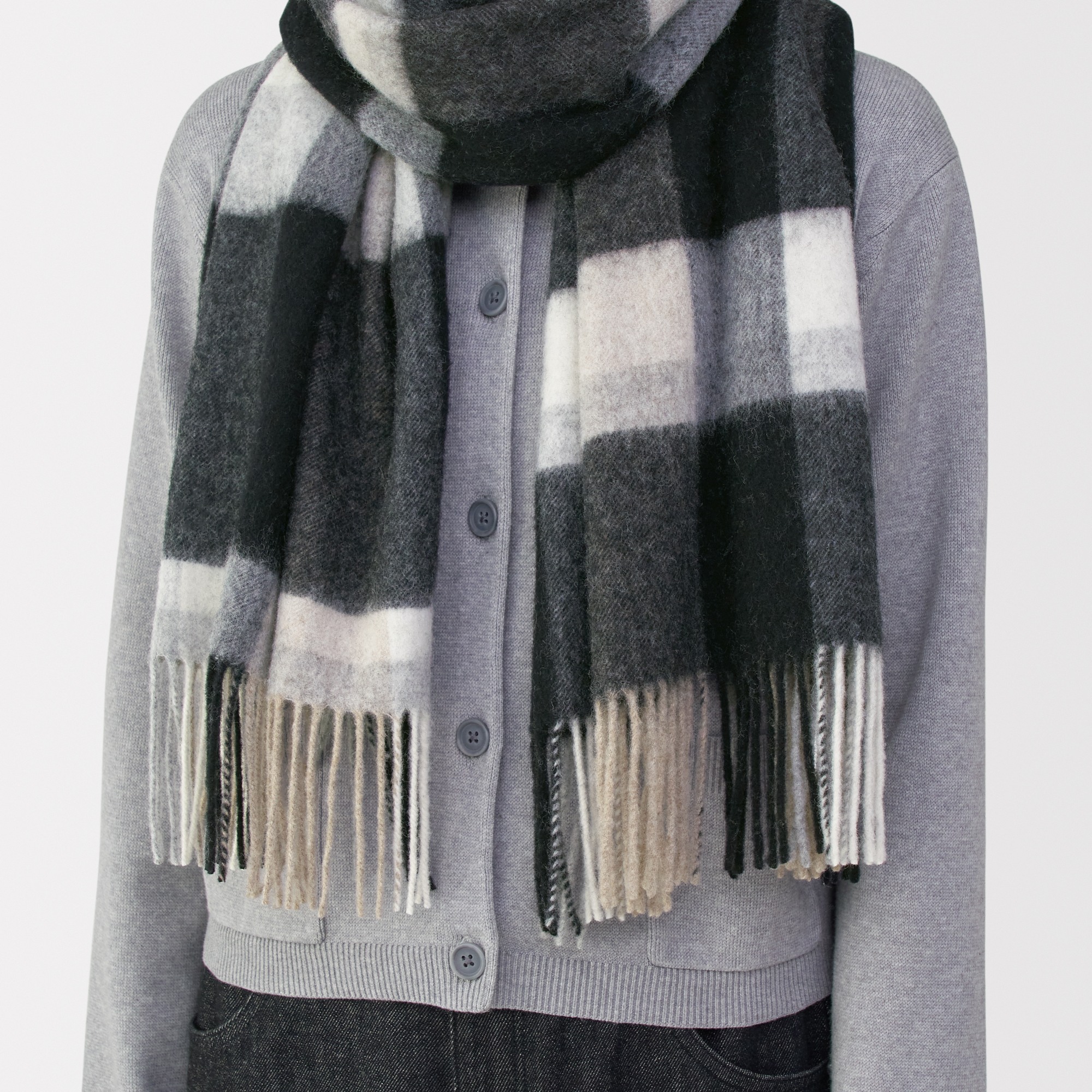 Fluffy wool Large Stole (pattern)