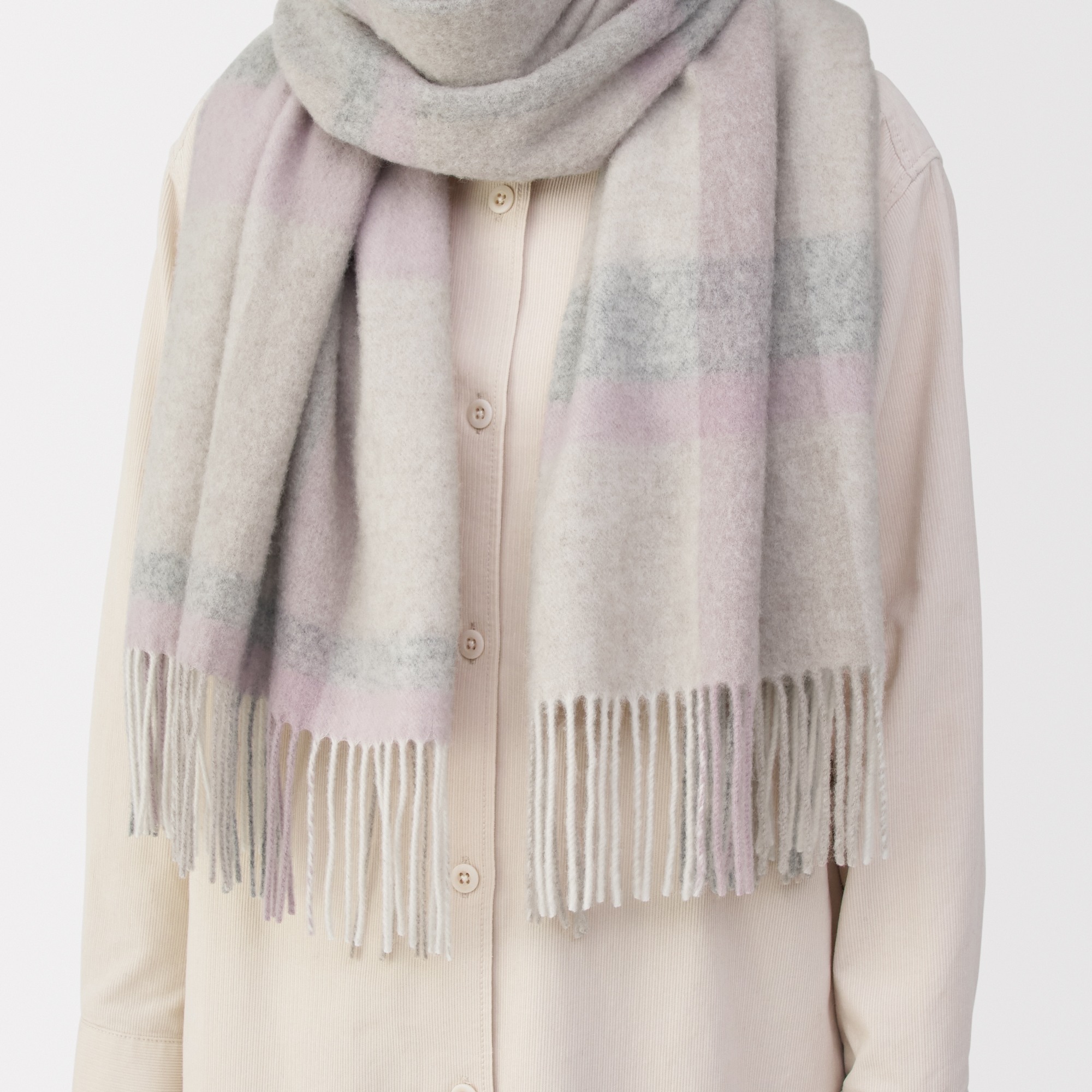 Fluffy wool Large Stole (pattern)