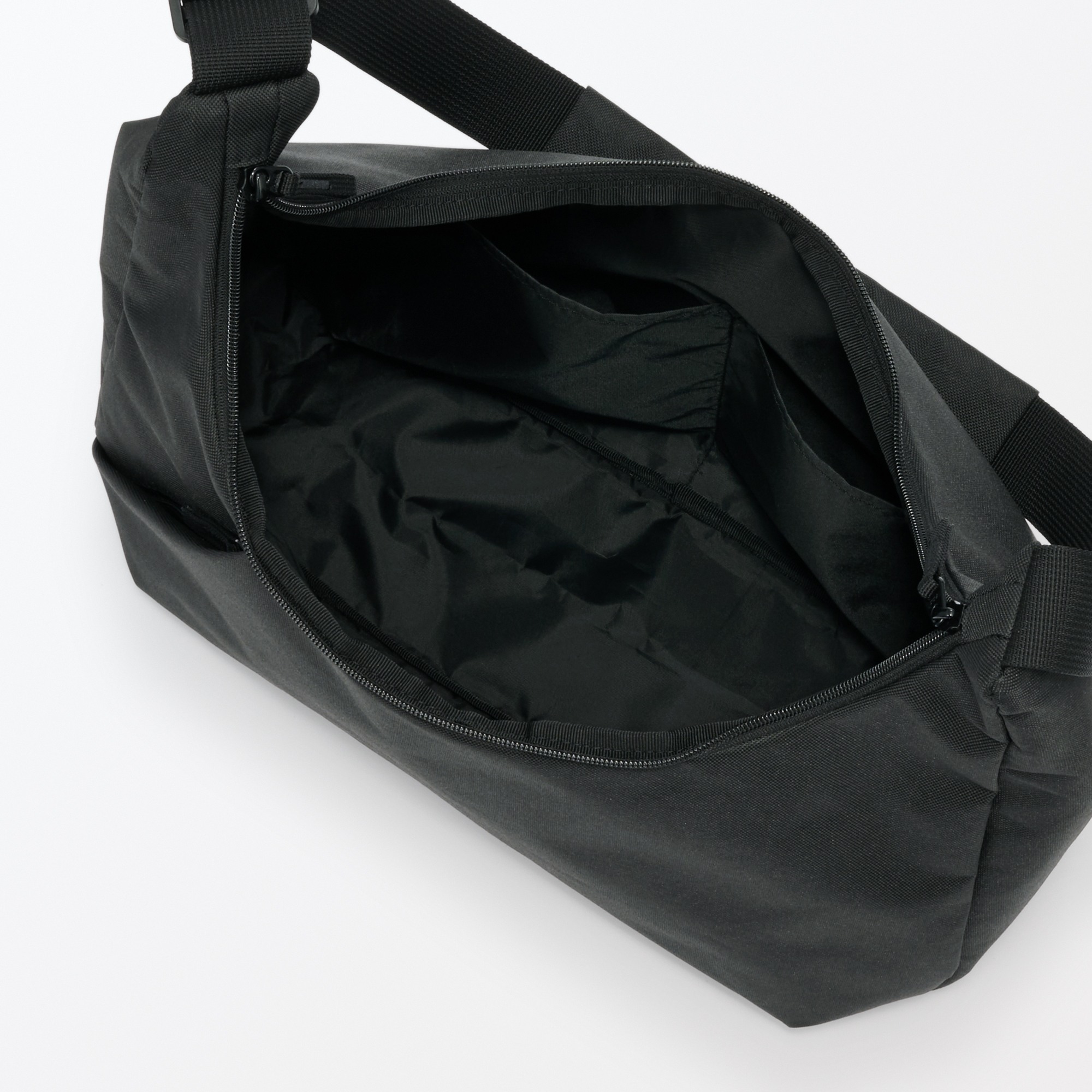 2-Way water repellent one shoulder bag