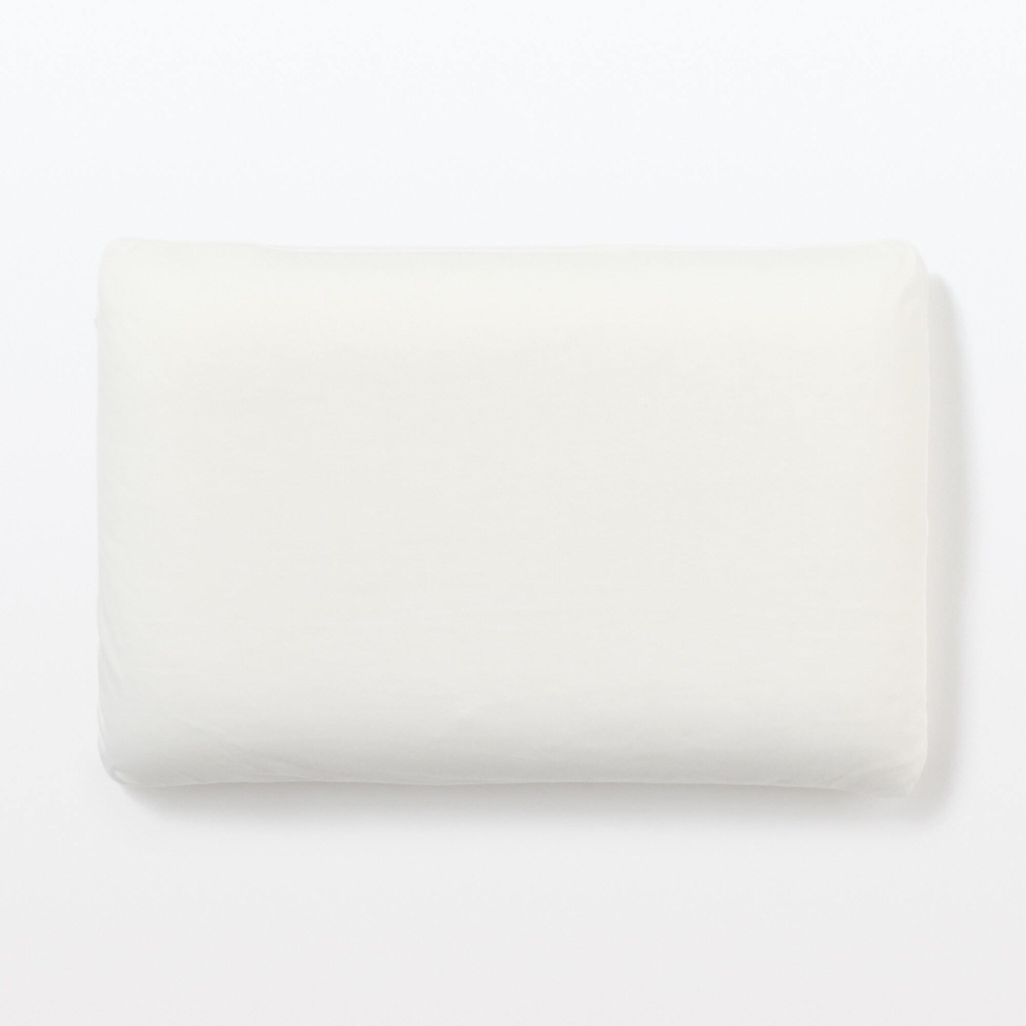 PLUMP PILLOW WITH WASHABLE COVER