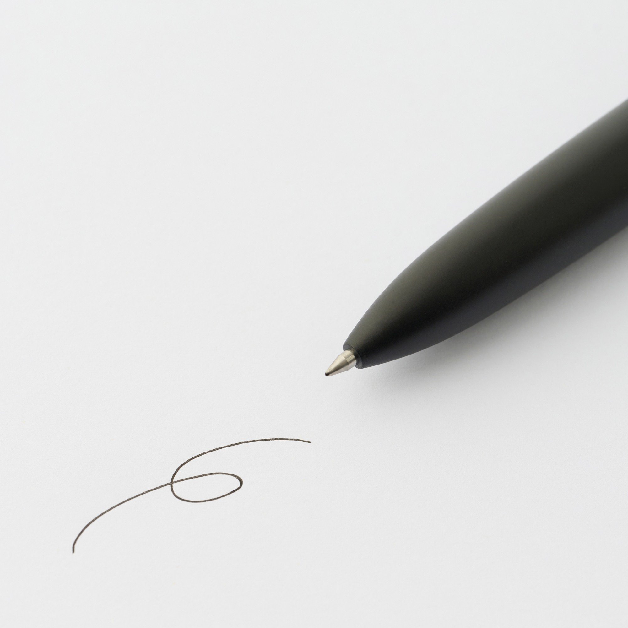 Compact ballpoint pen knock type