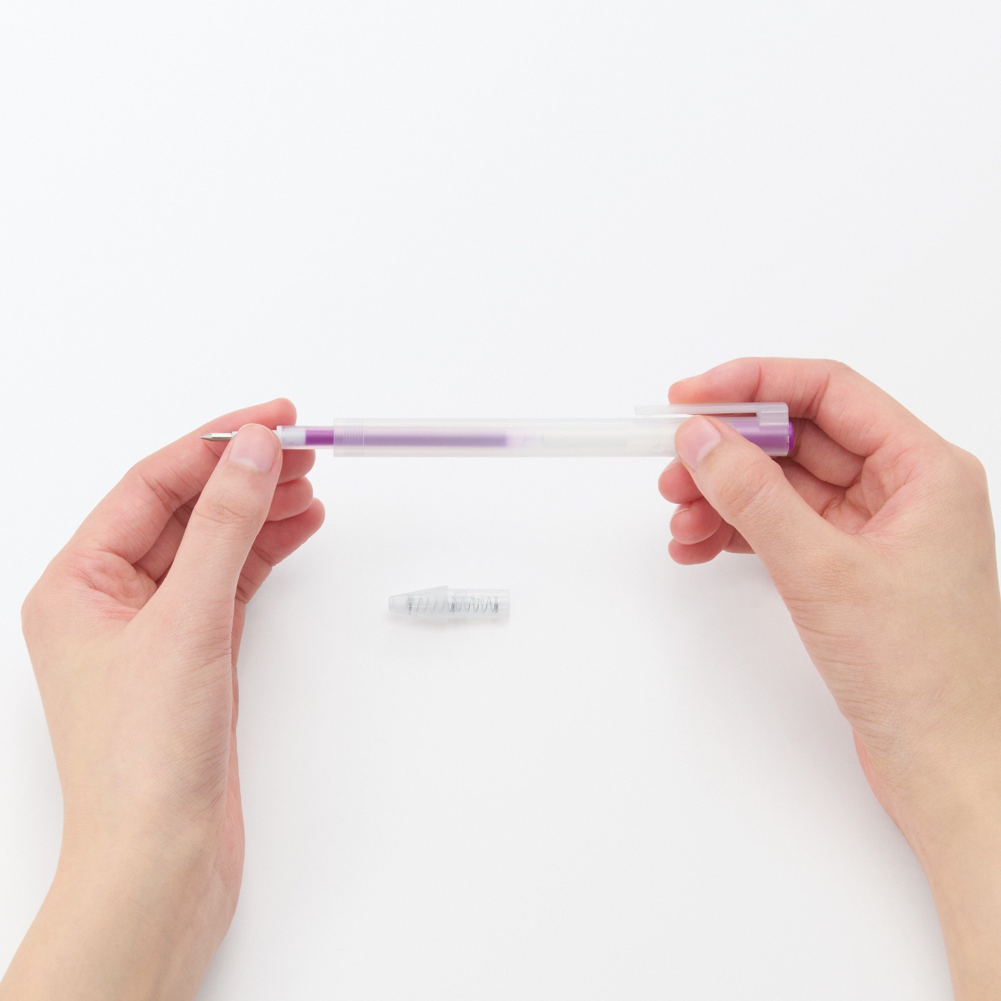 Smooth gel ink Ballpoint pen Knock type