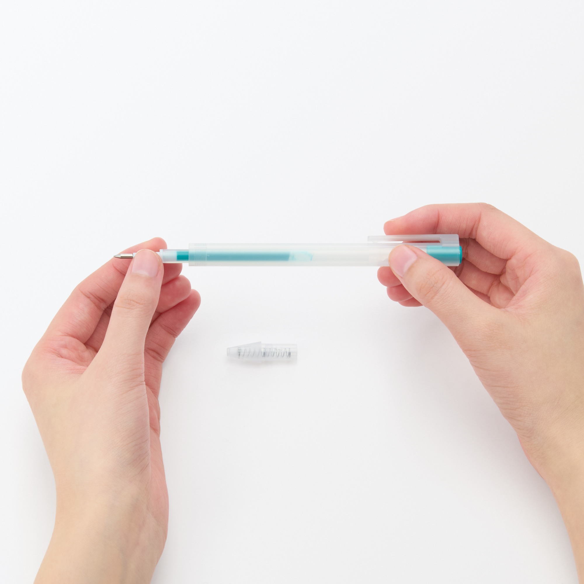 Smooth gel ink Ballpoint pen Knock type