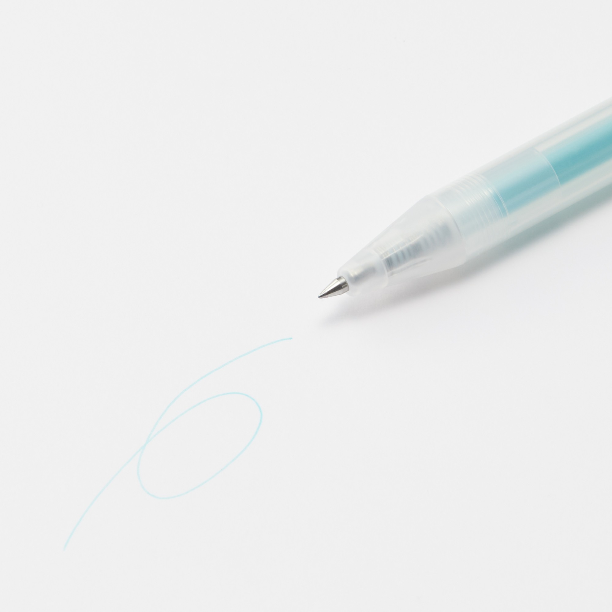 Smooth gel ink Ballpoint pen Knock type