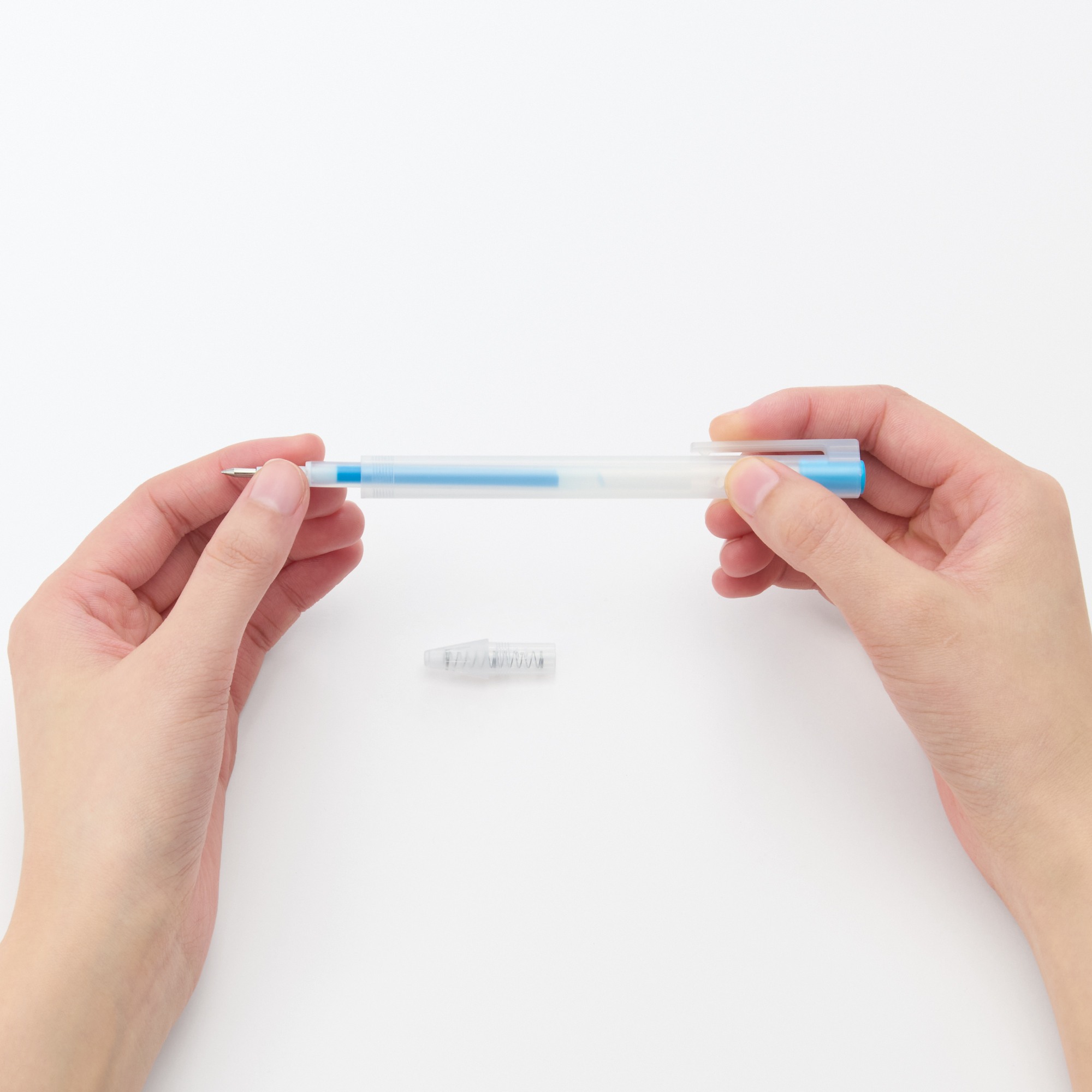 Smooth gel ink Ballpoint pen Knock type