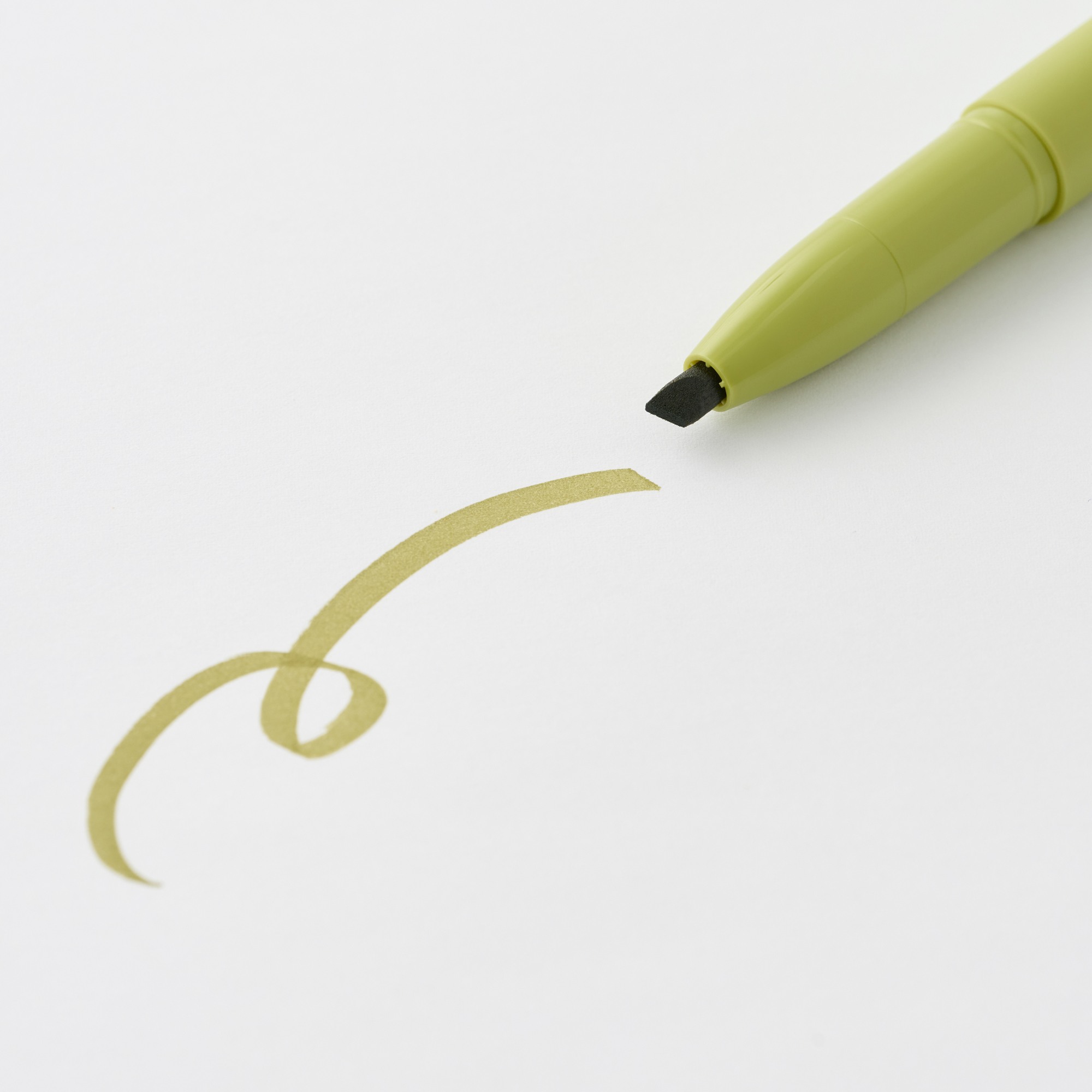 Compact line marker pen